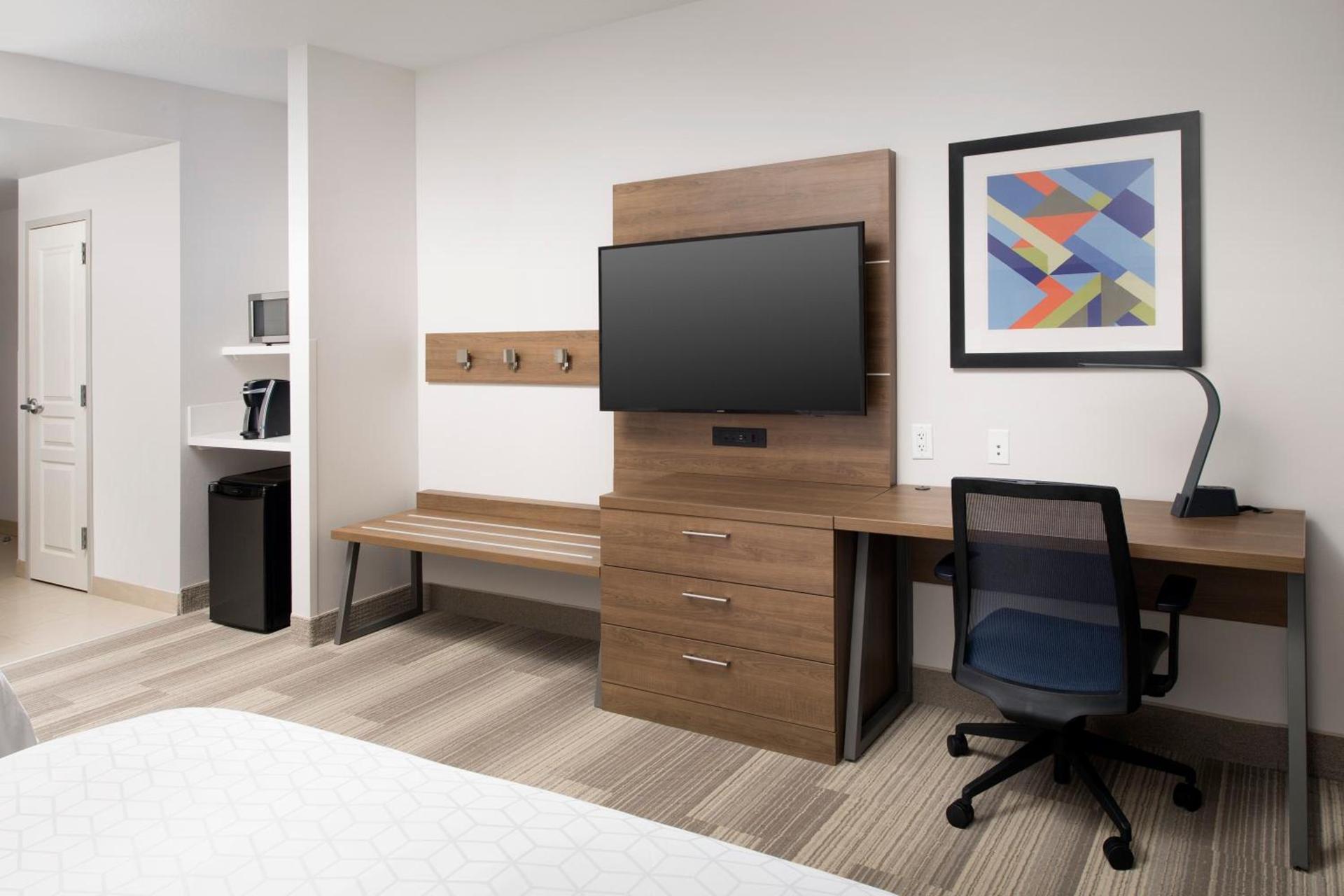 Holiday Inn Express Jacksonville Beach by IHG photo 13