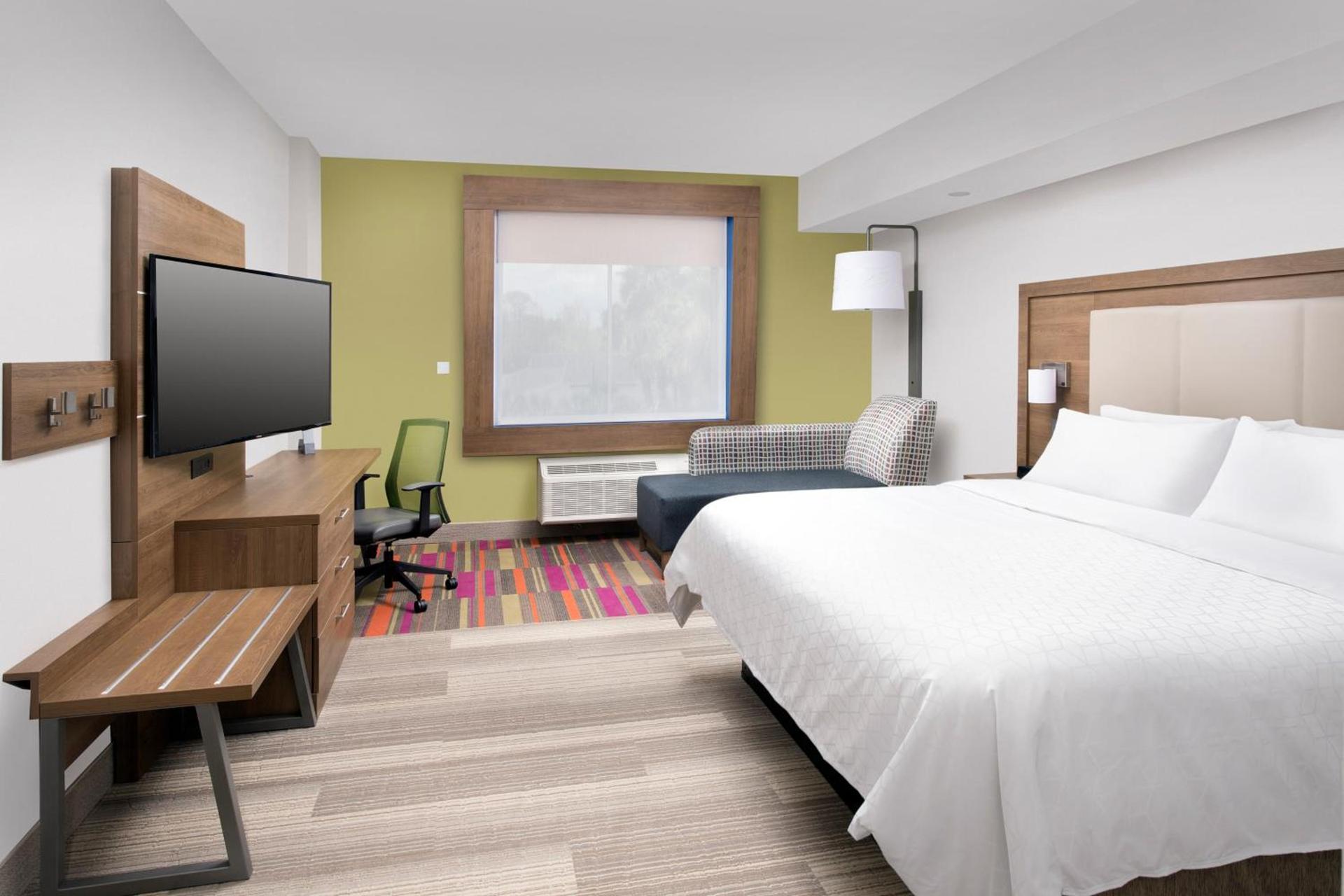 Holiday Inn Express Jacksonville Beach by IHG photo 11