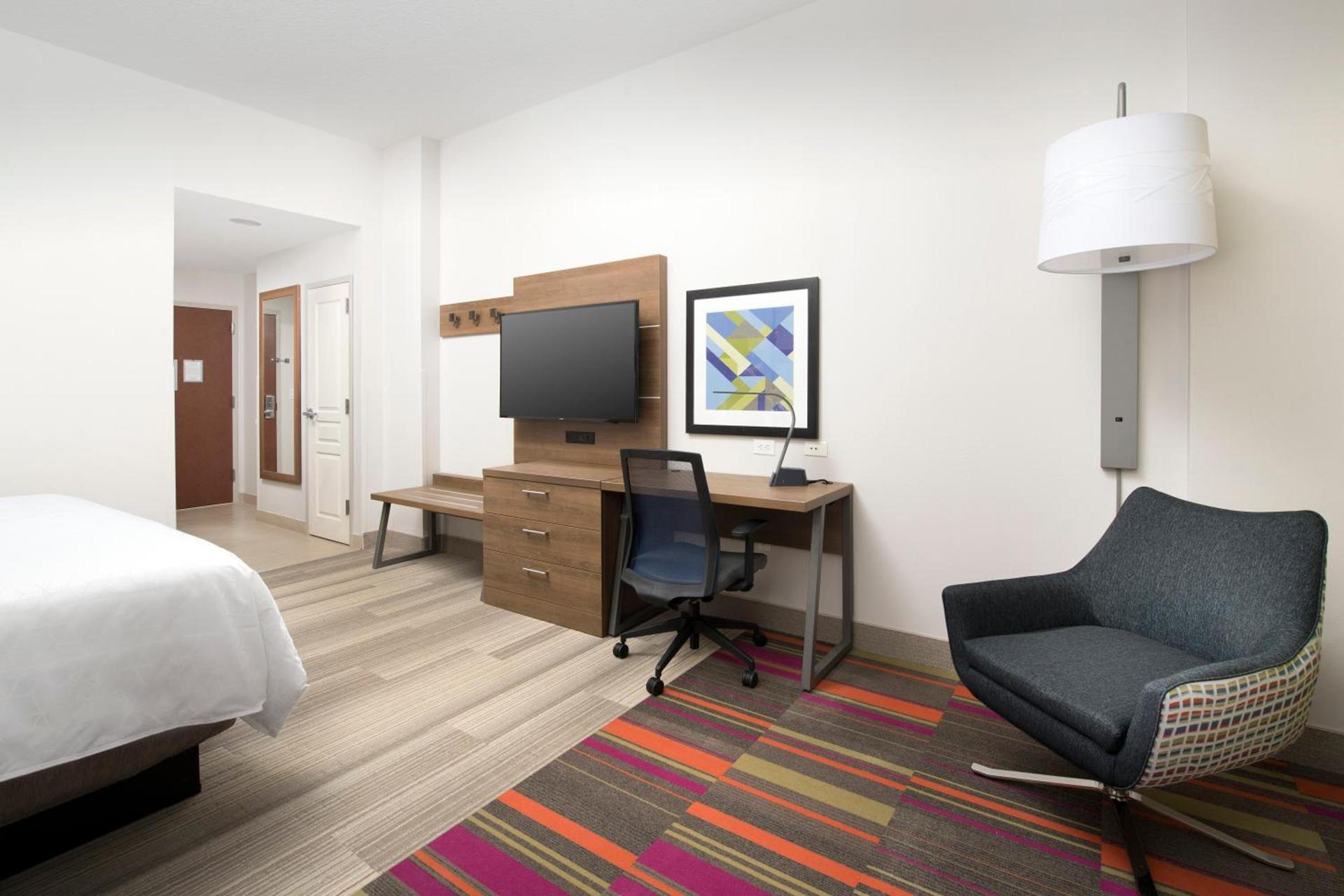 Holiday Inn Express Jacksonville Beach by IHG photo 6