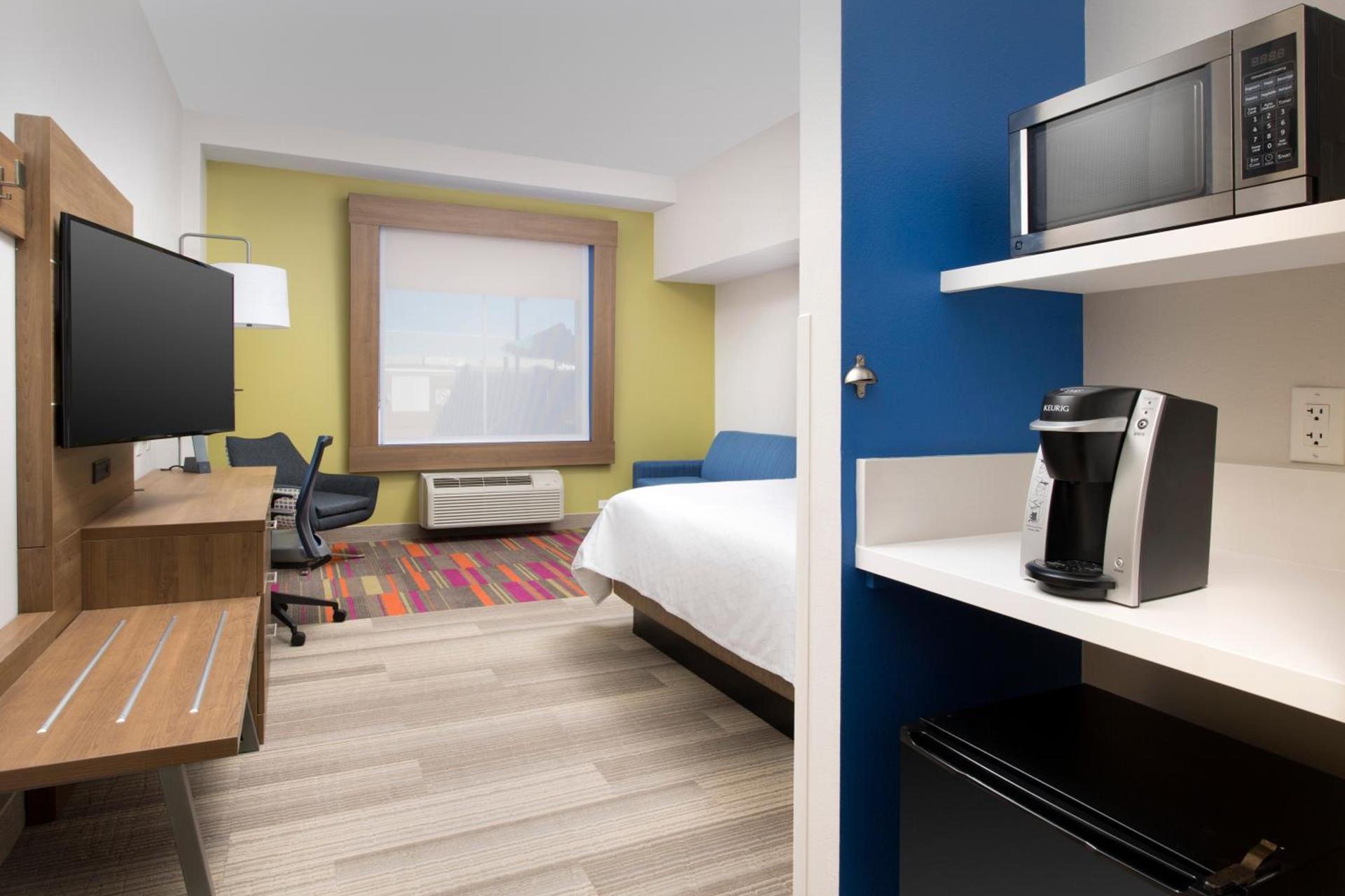 Holiday Inn Express Jacksonville Beach by IHG photo 36