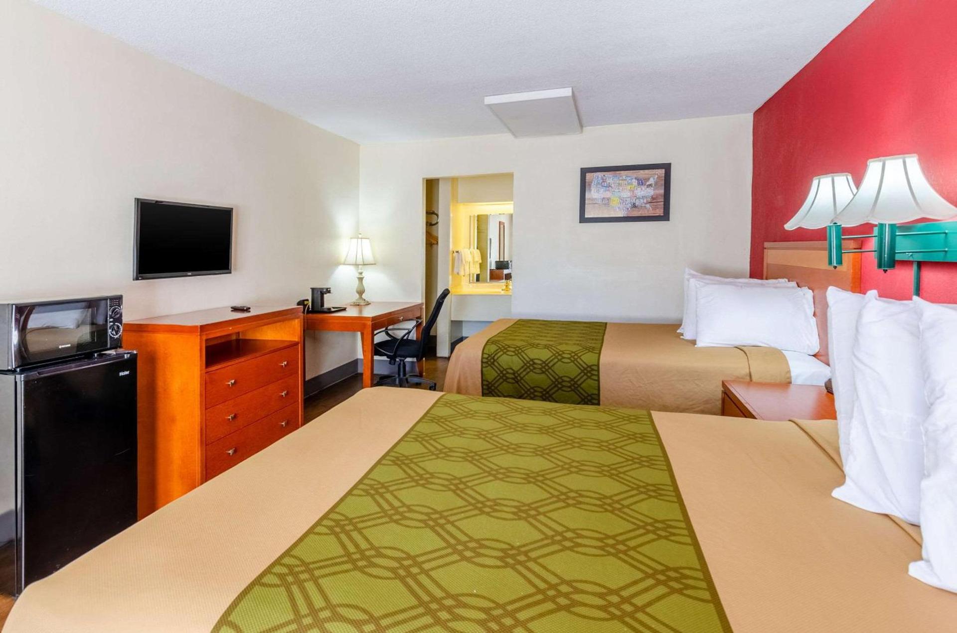 Econo Lodge Martinsville photo 8