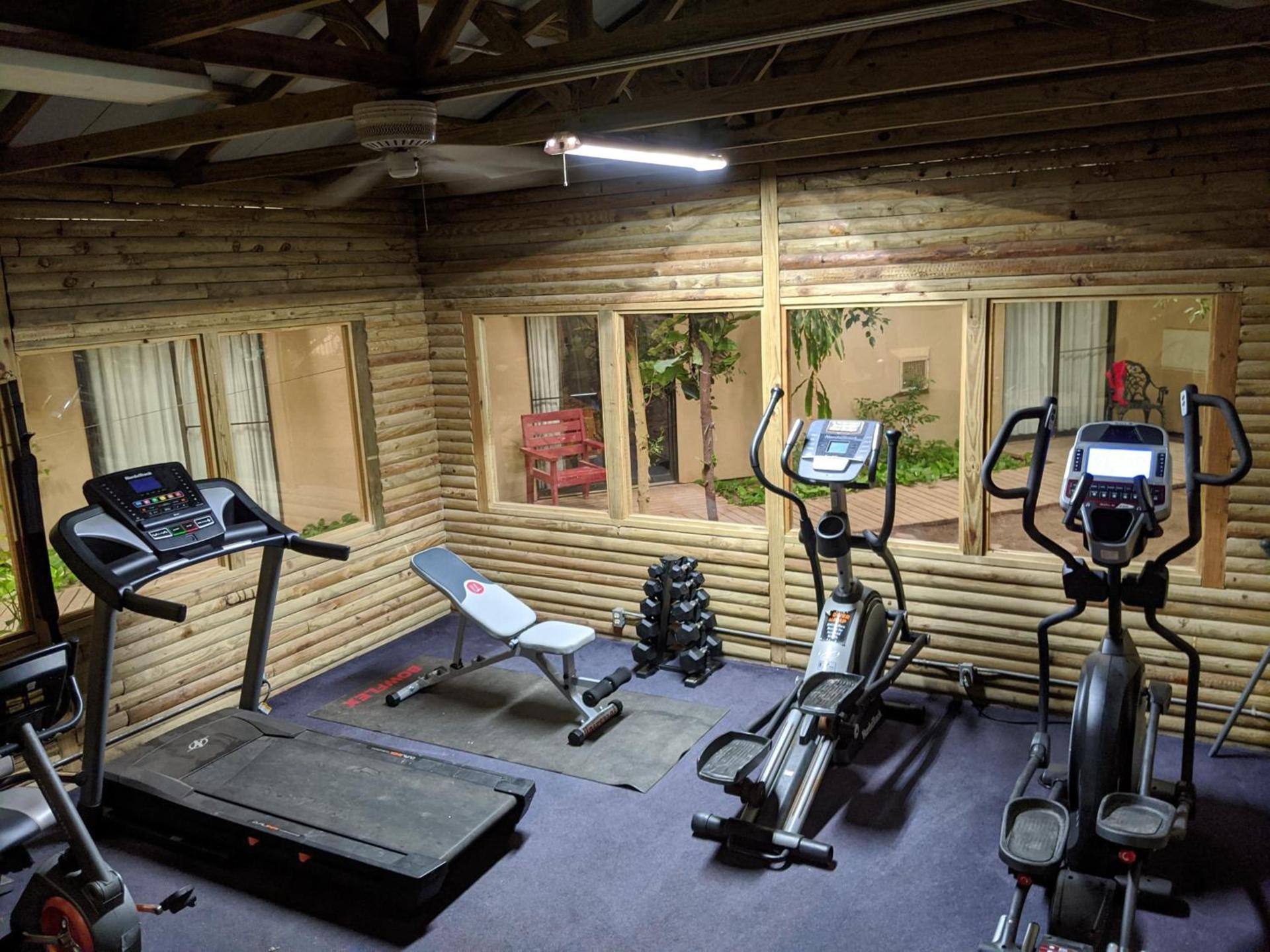 Atrium Inn photo 10