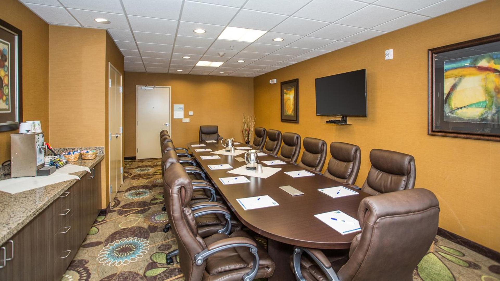 Holiday Inn Express Pocatello by IHG !UNDER RENOVATION! photo 28