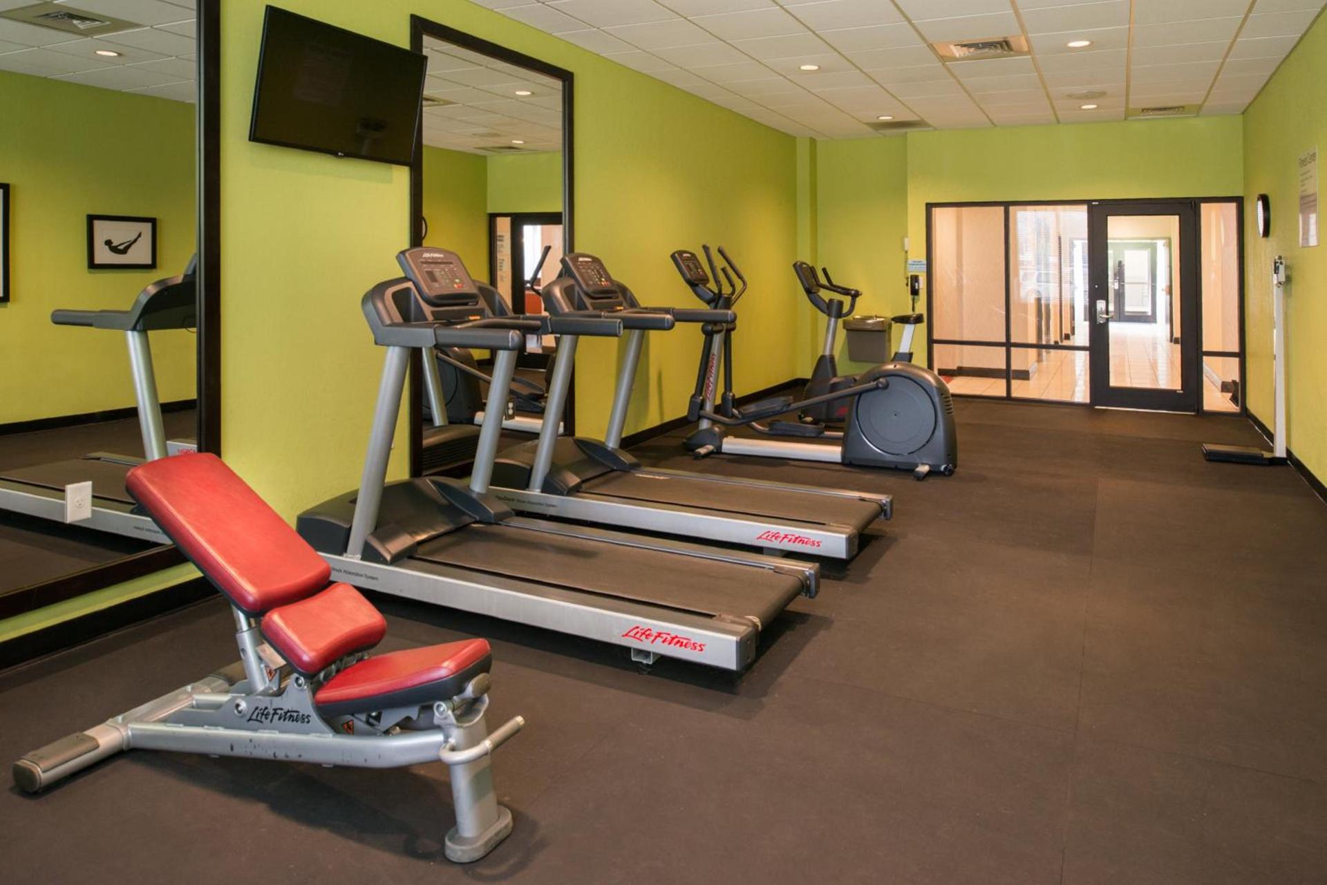 Holiday Inn Express & Suites Monroe by IHG photo 14