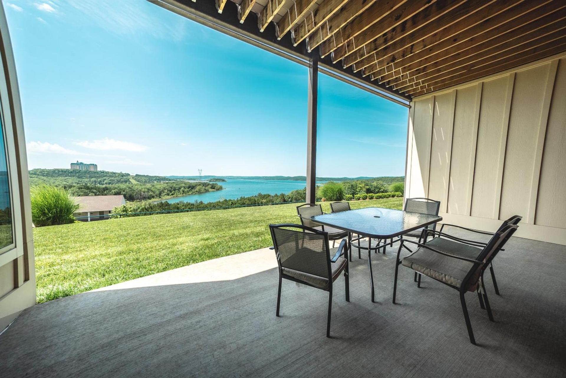 Majestic at Table Rock photo 15