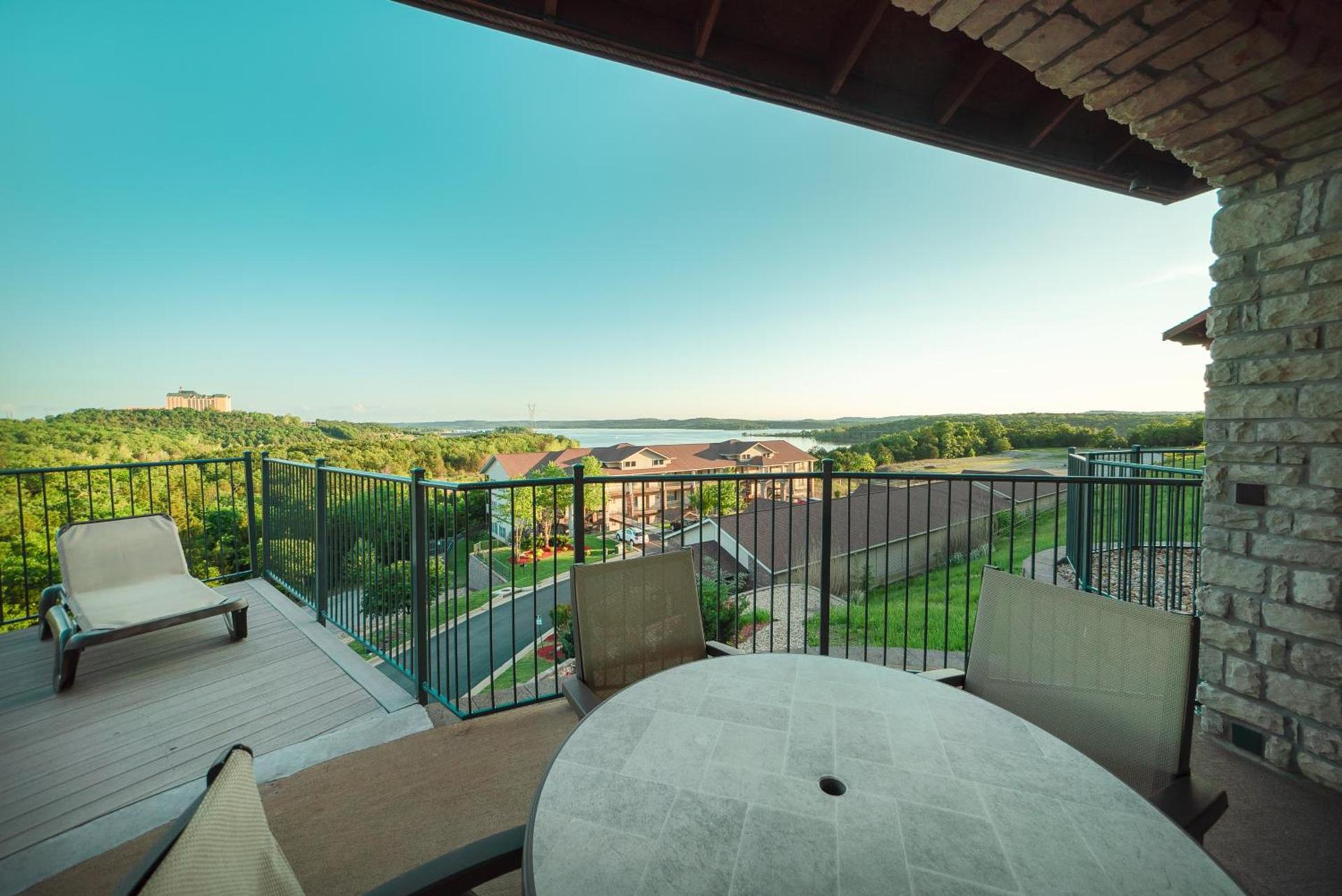 Majestic at Table Rock photo 7