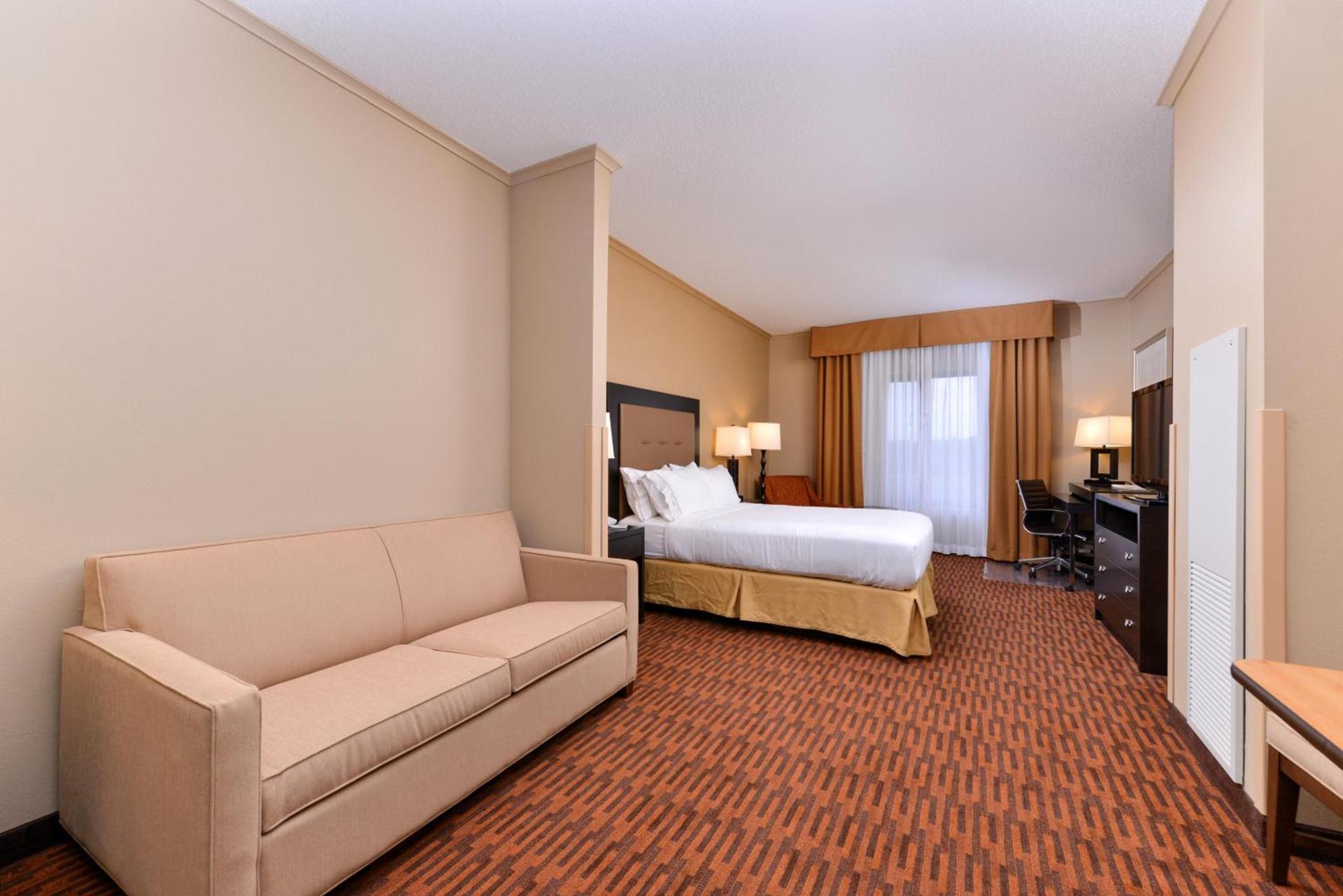 Holiday Inn Express Breezewood by IHG photo 32