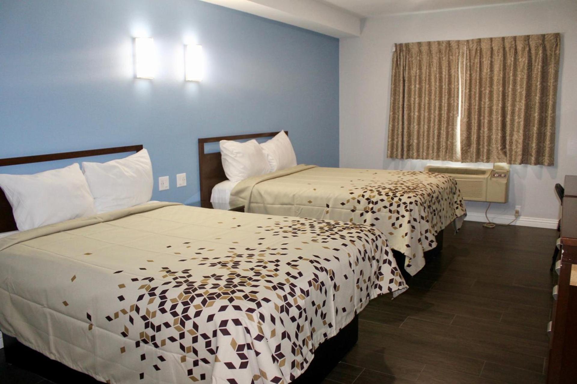 Crescent Inn photo 28