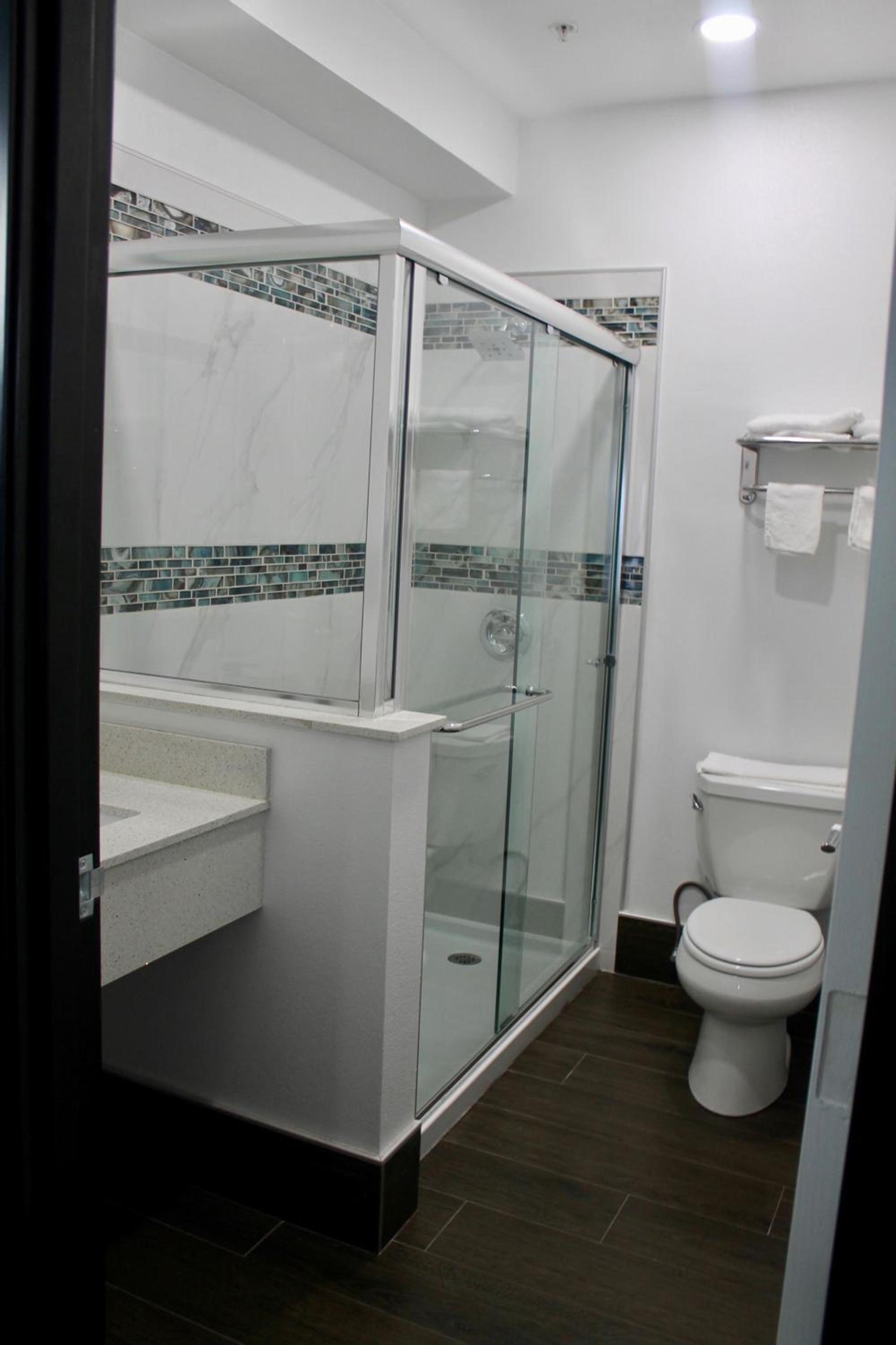 Crescent Inn photo 24