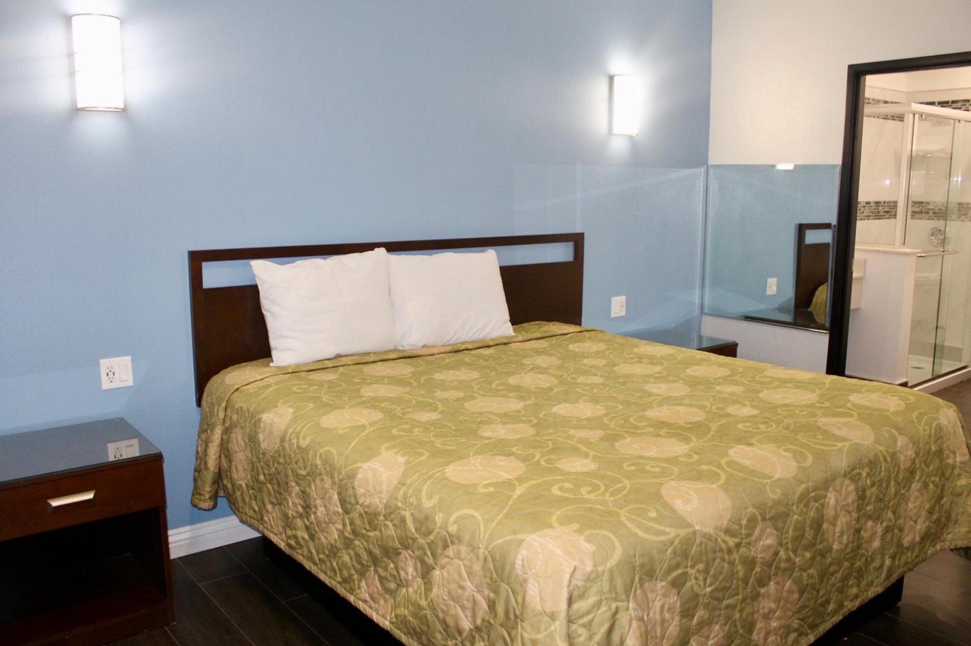 Crescent Inn photo 23