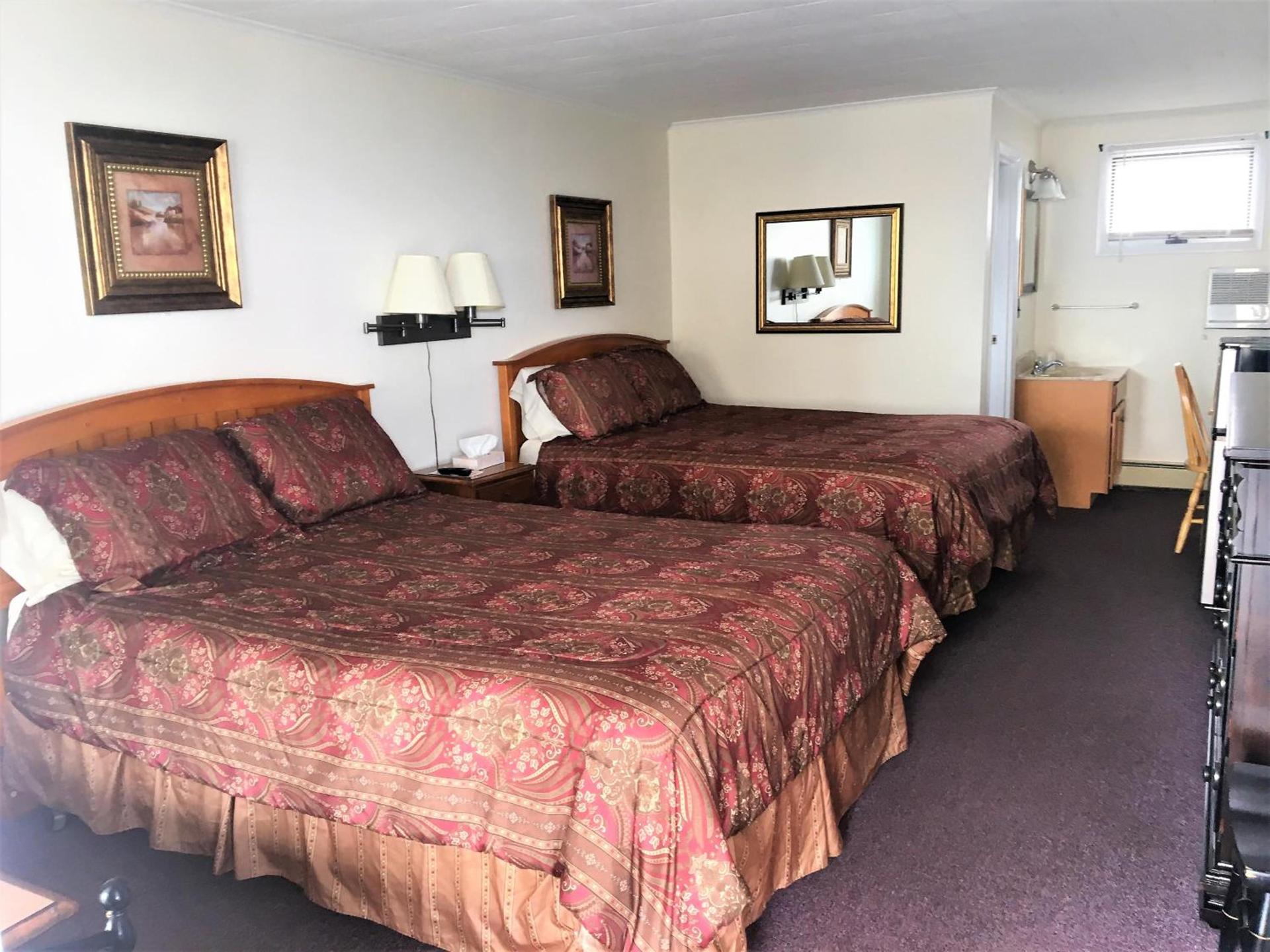Sandpiper Beachfront Motel photo 24
