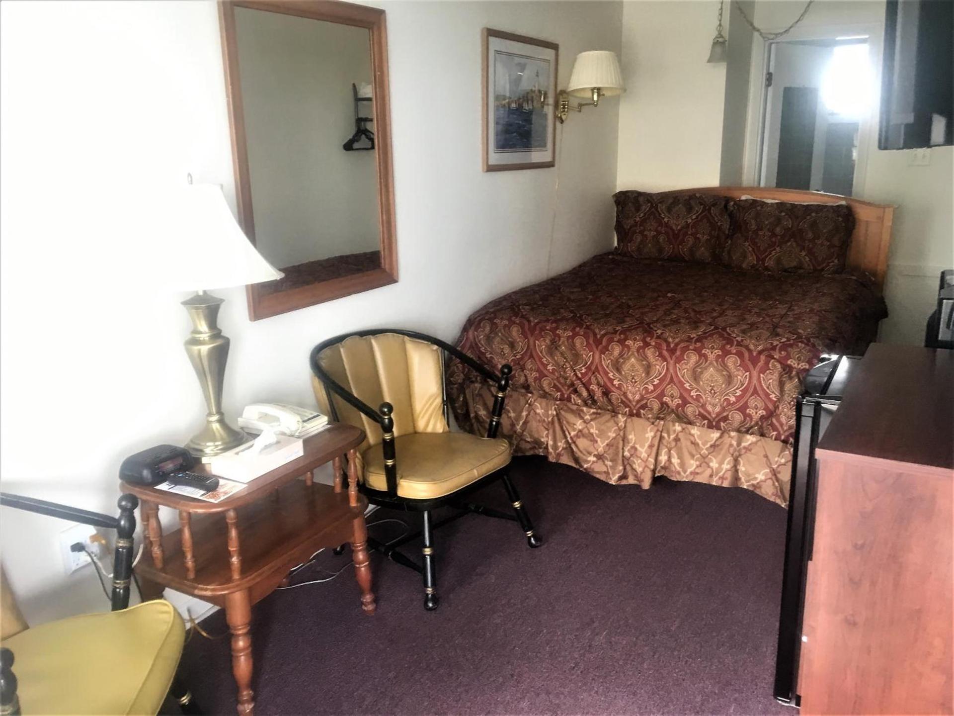 Sandpiper Beachfront Motel photo 38