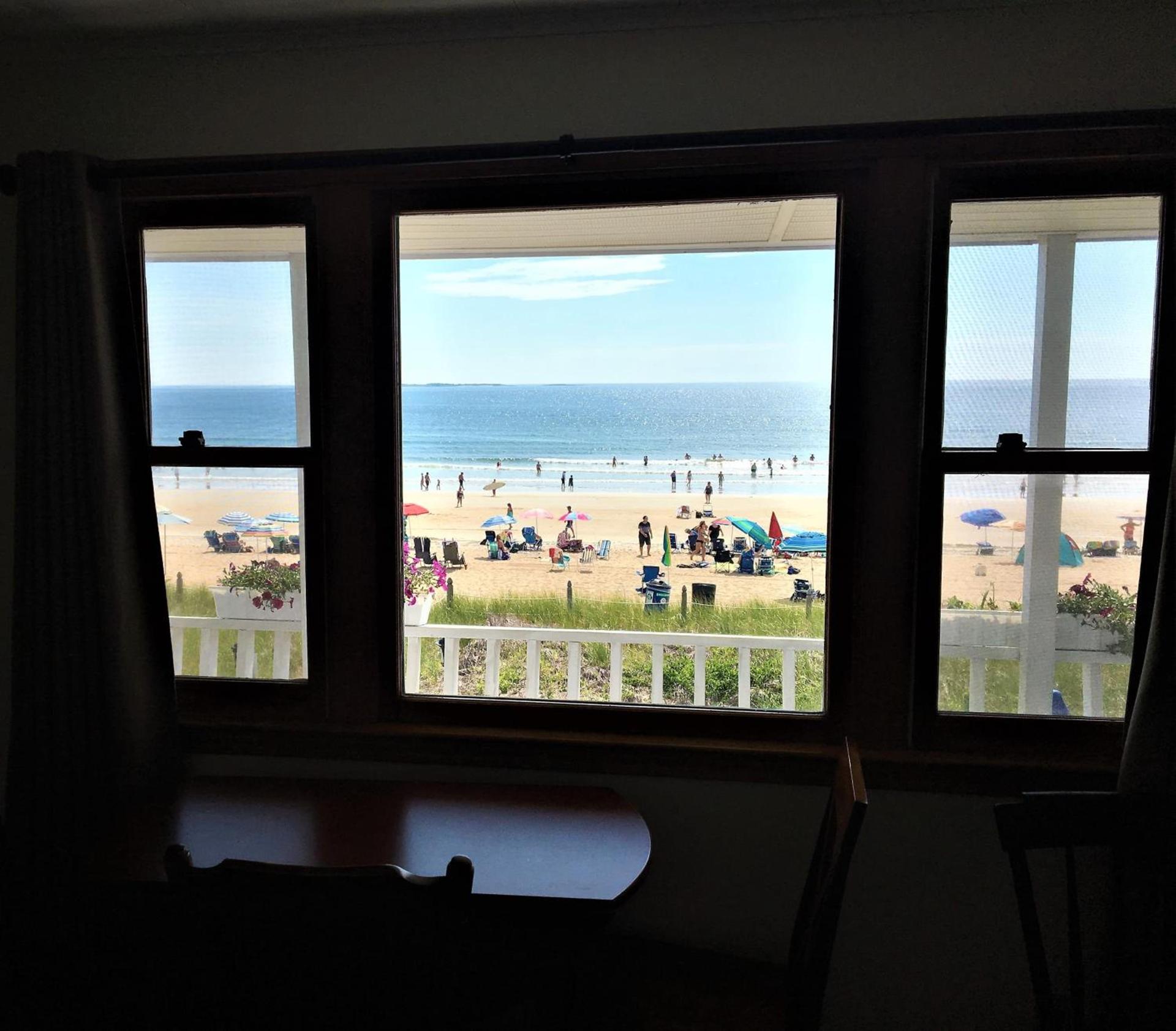 Sandpiper Beachfront Motel photo 27