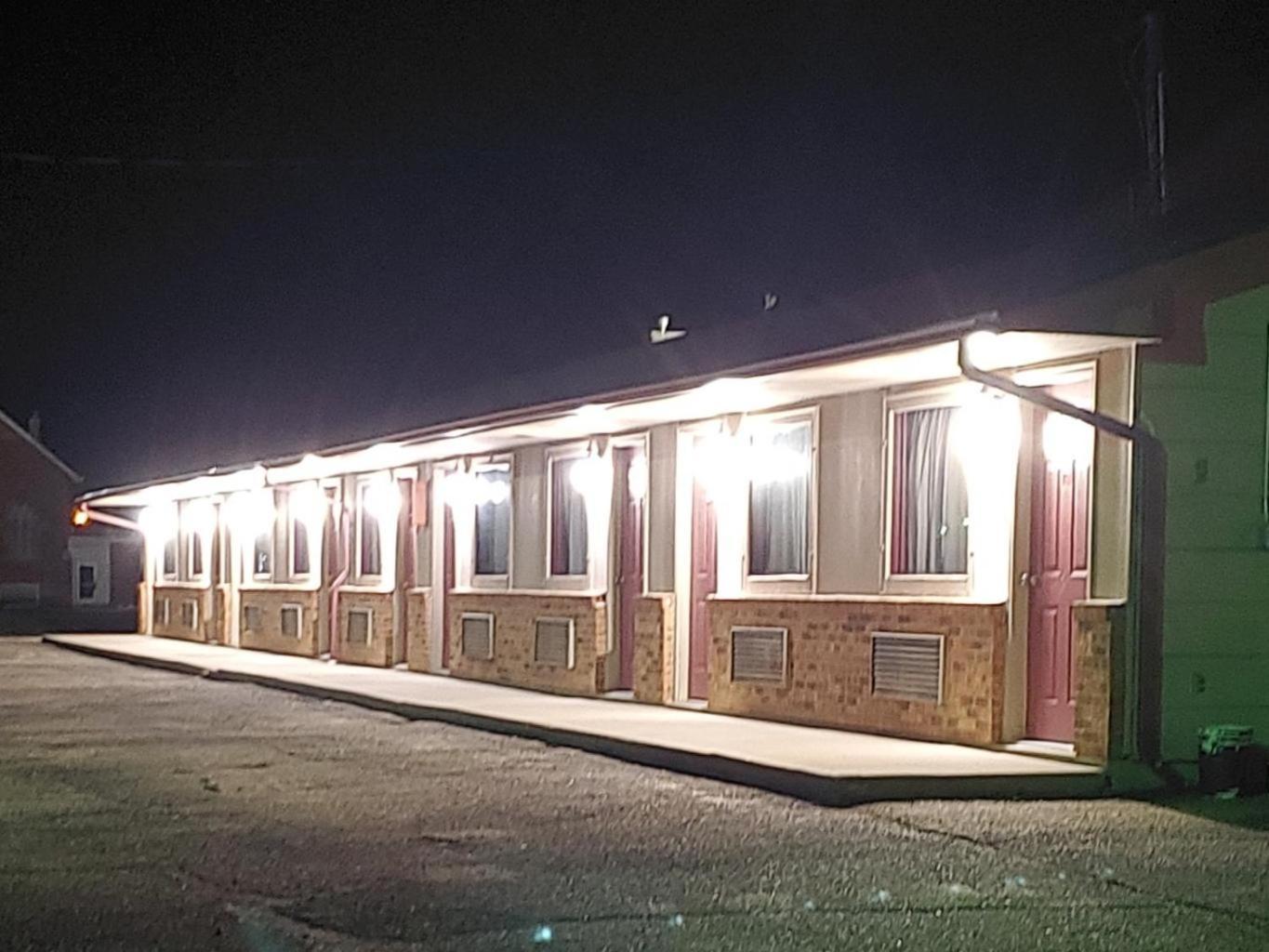 Shady Rest Motel photo 3