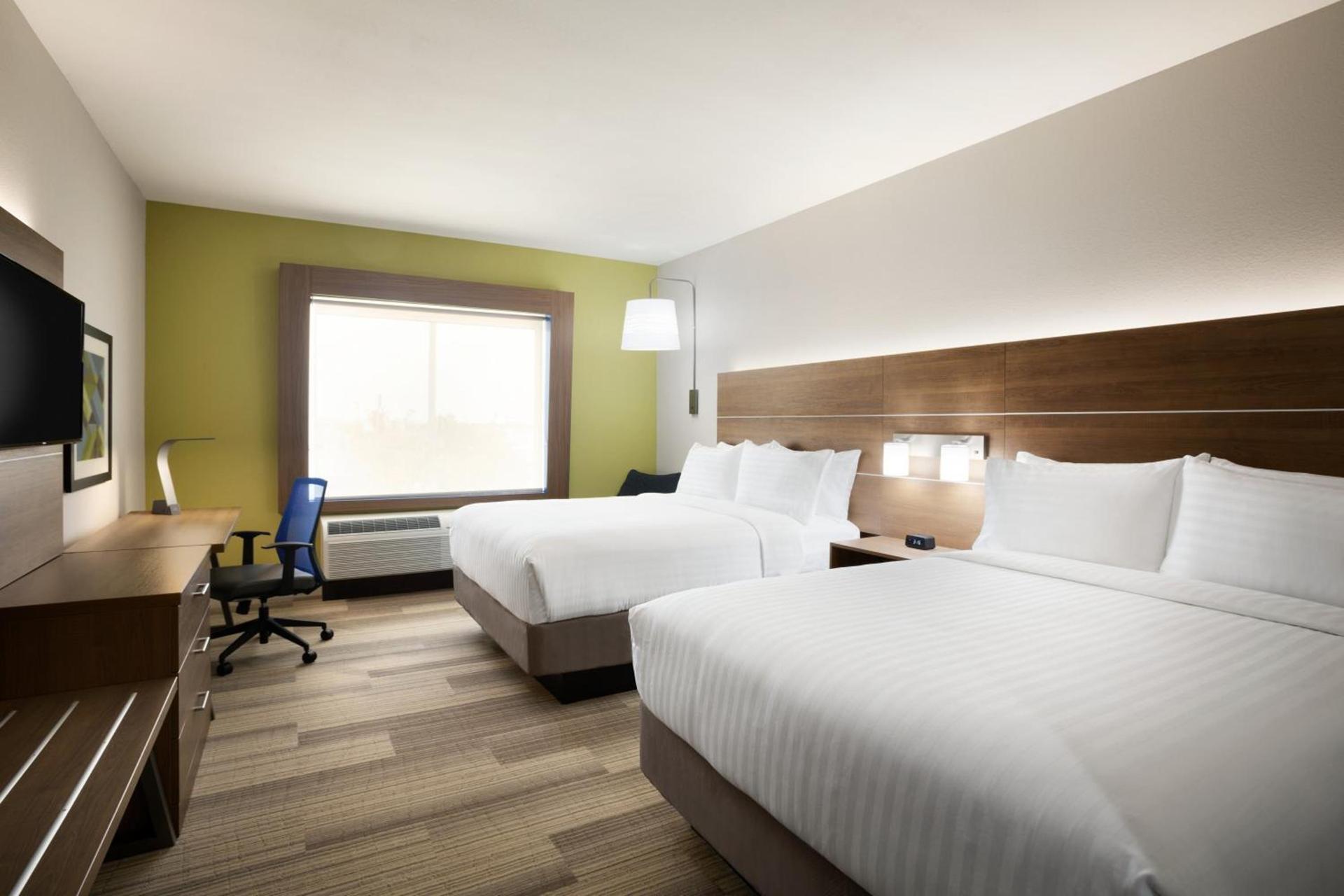 Holiday Inn Express & Suites - McAllen - Medical Center Area by IHG photo 21