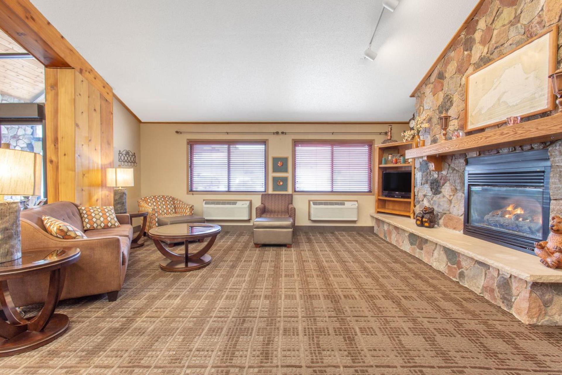 AmericInn by Wyndham Calumet photo 55