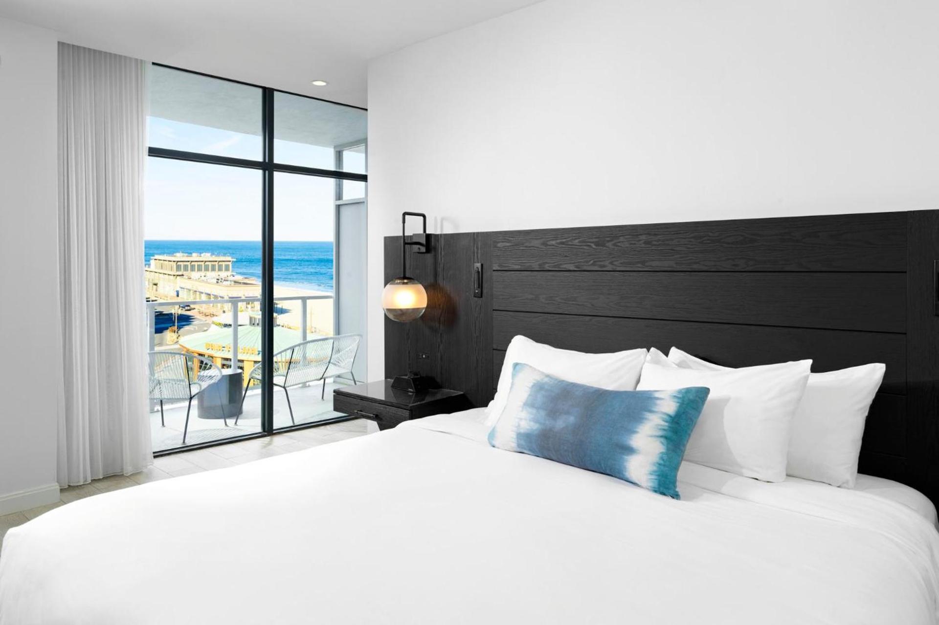 Wave Resort photo 9