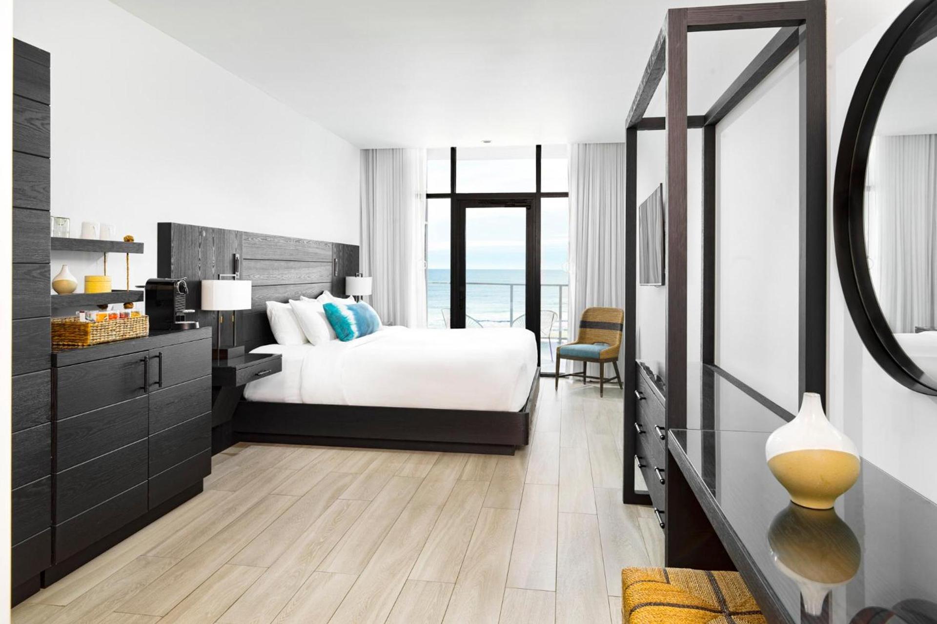 Wave Resort photo 11