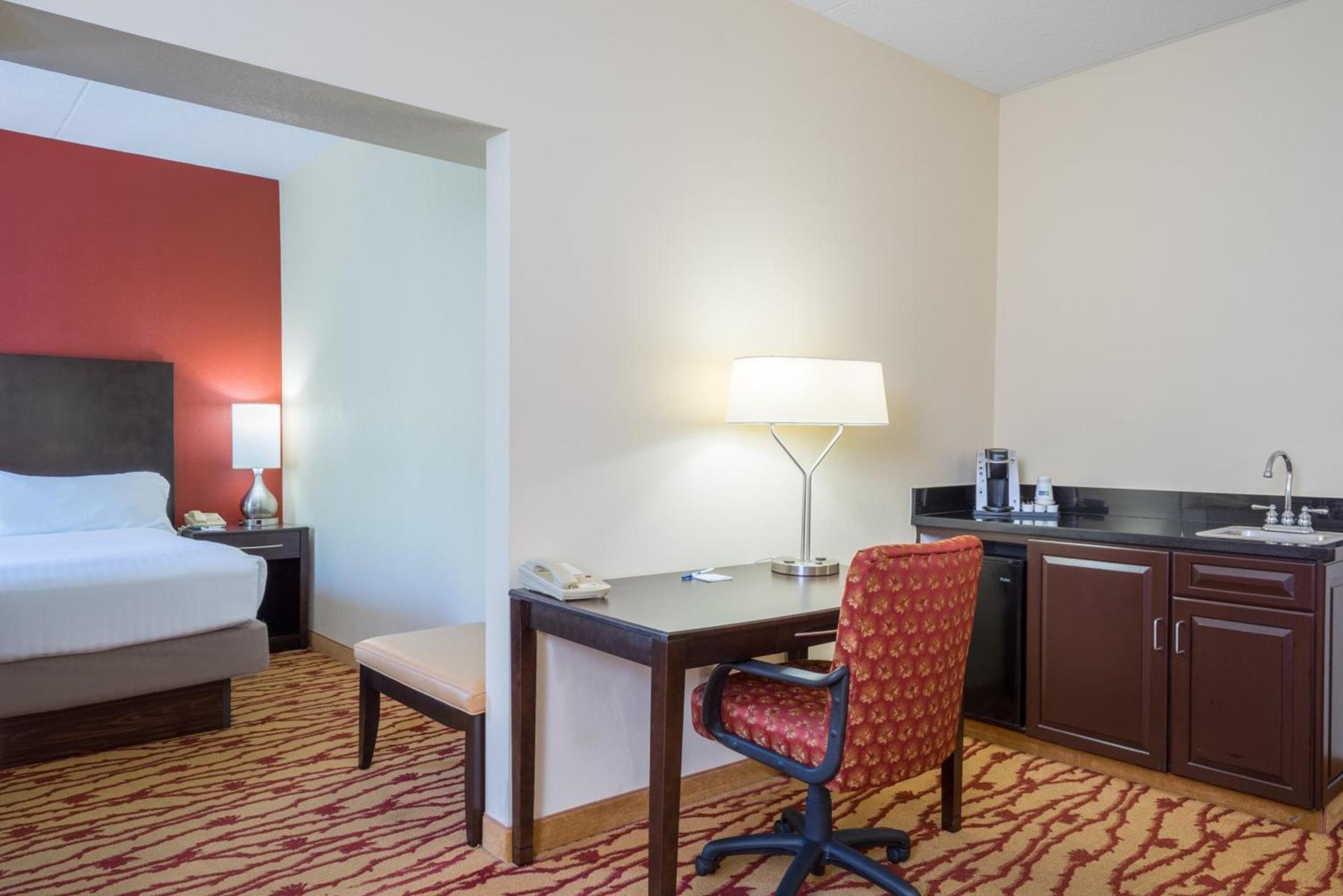 Holiday Inn Express Hanover by IHG photo 43