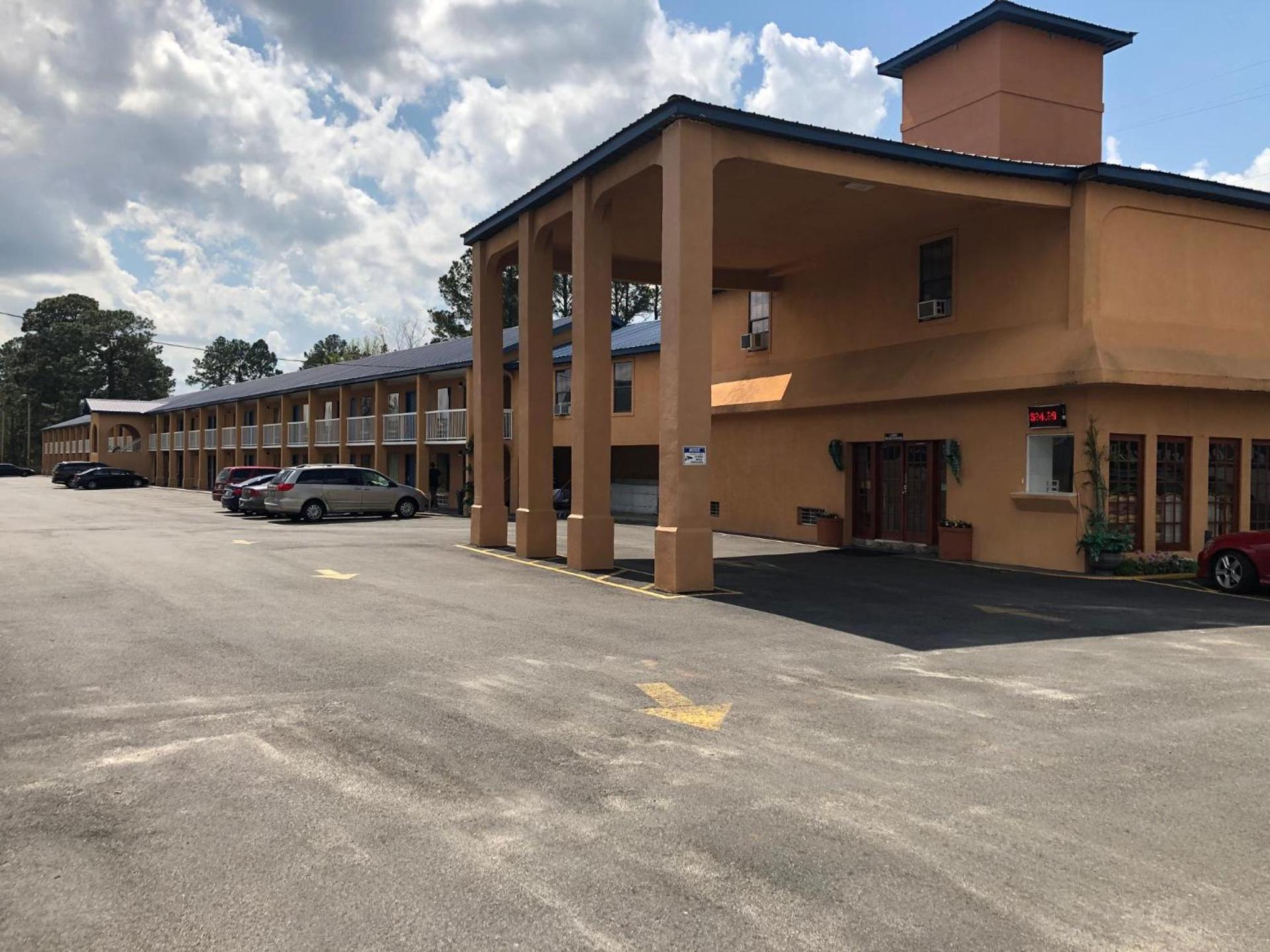 Capital inn photo 27