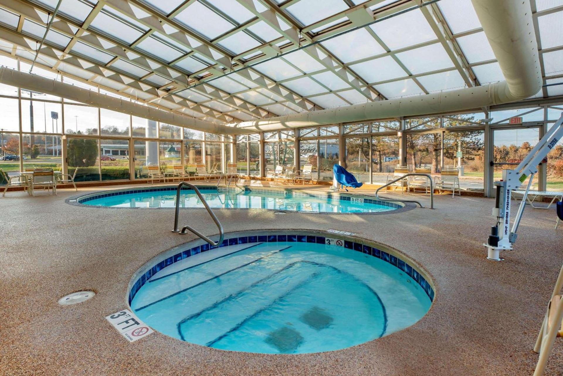 La Quinta by Wyndham Mansfield OH photo 13