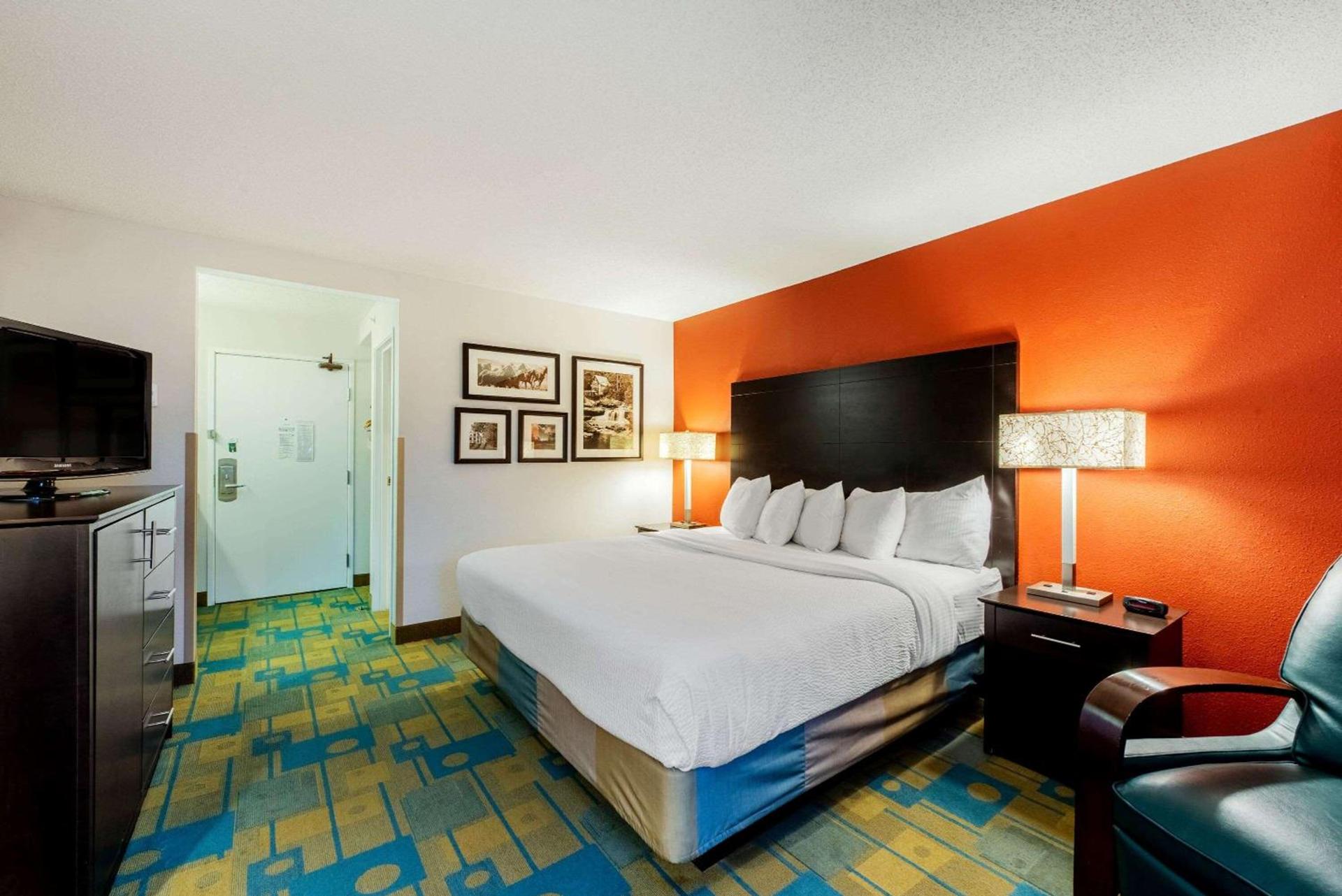 La Quinta by Wyndham Mansfield OH photo 29