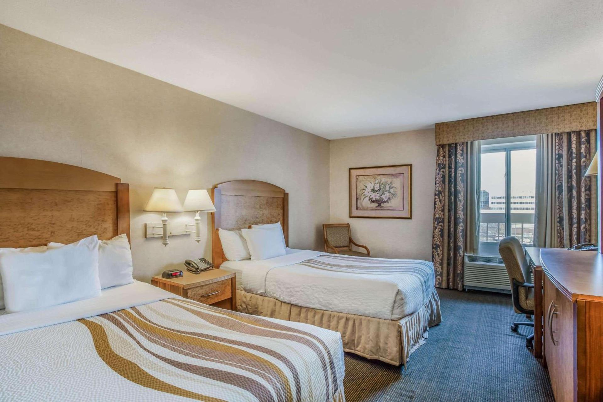 La Quinta by Wyndham Islip - MacArthur Airport photo 17