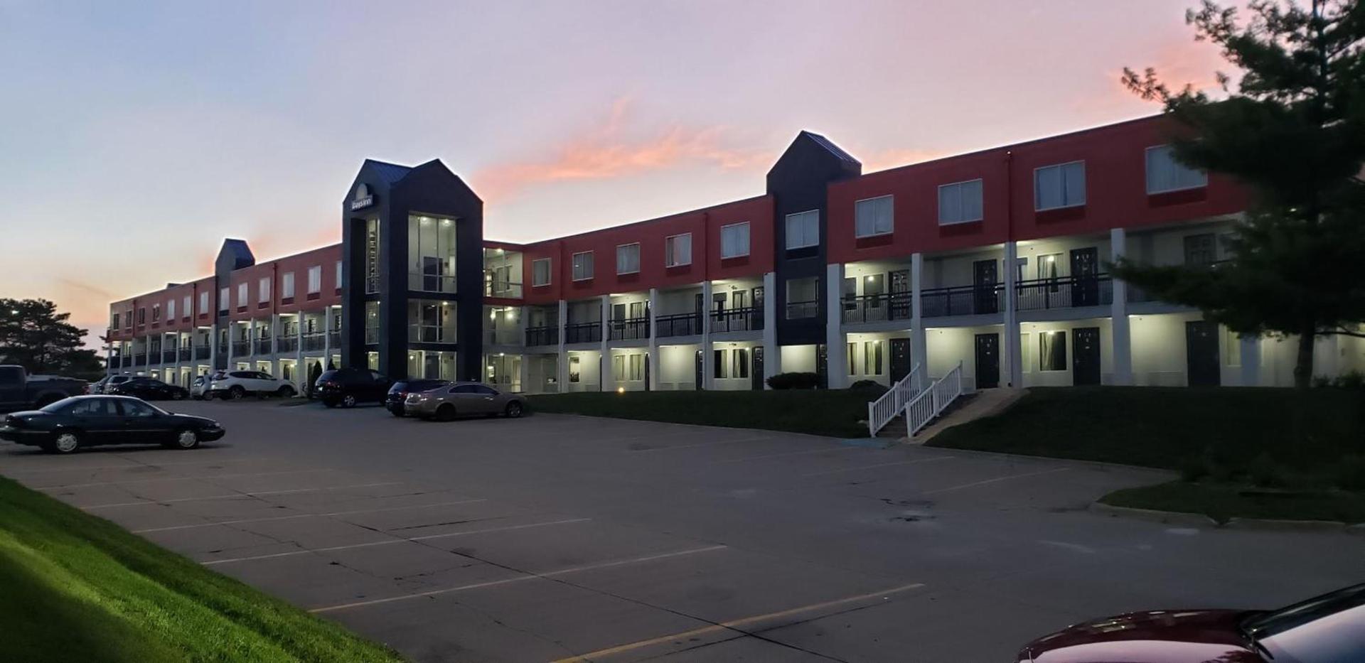 Days Inn by Wyndham West Des Moines - Clive photo 24