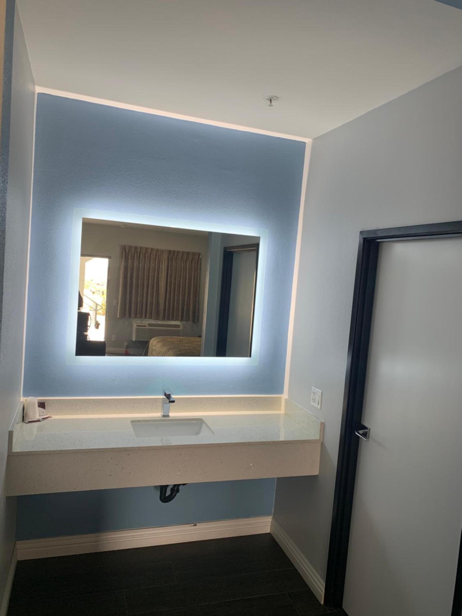 Crescent Inn photo 6