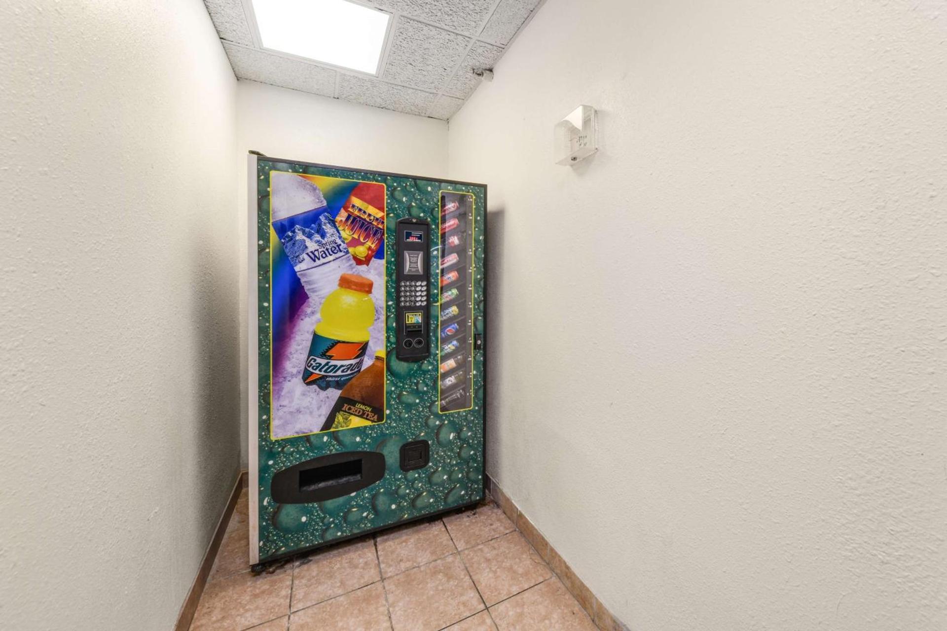 Motel 6-Lewisville, TX - Medical City photo 26