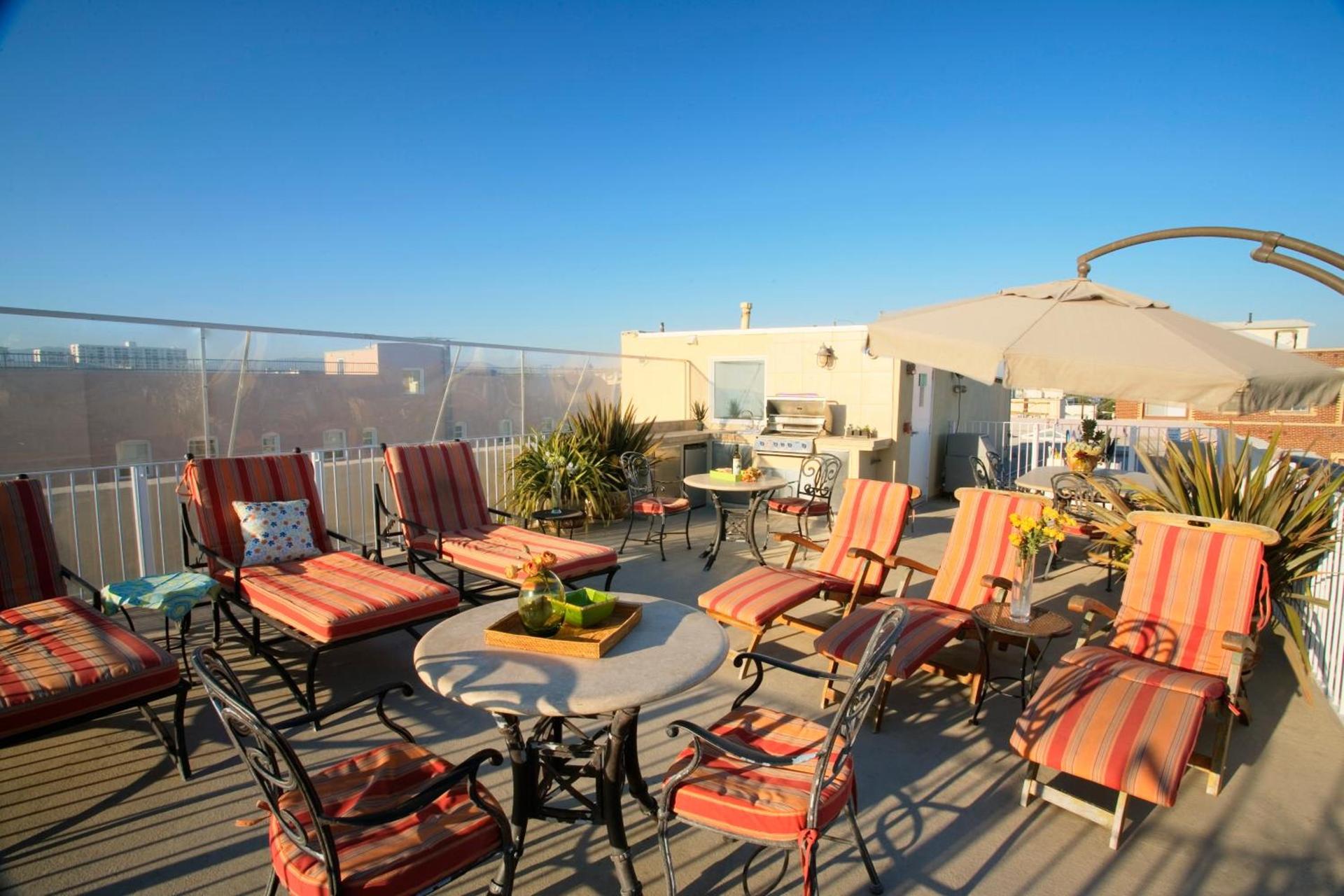 Venice Suites photo 6