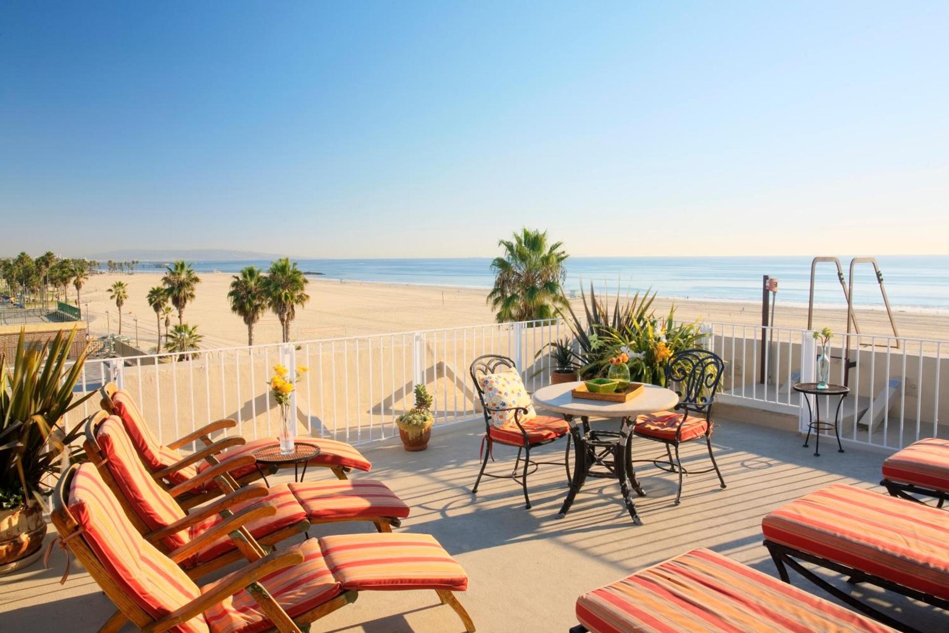 Venice Suites photo 3