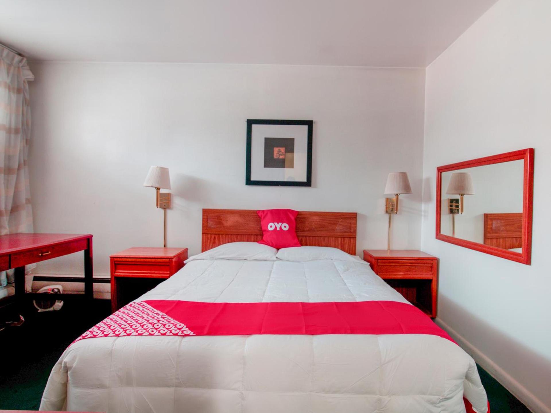 OYO Hotel Dalton PA I-81 photo 9