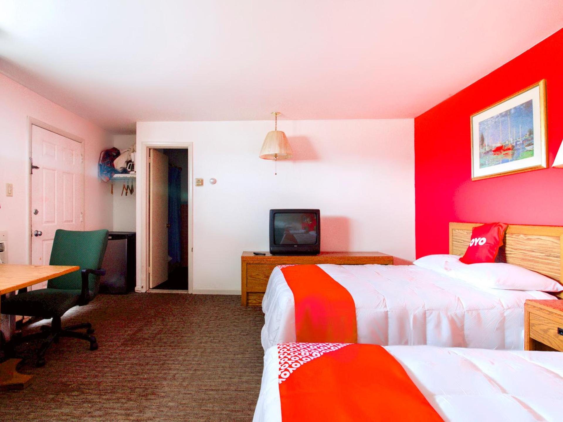 OYO Hotel Dalton PA I-81 photo 3