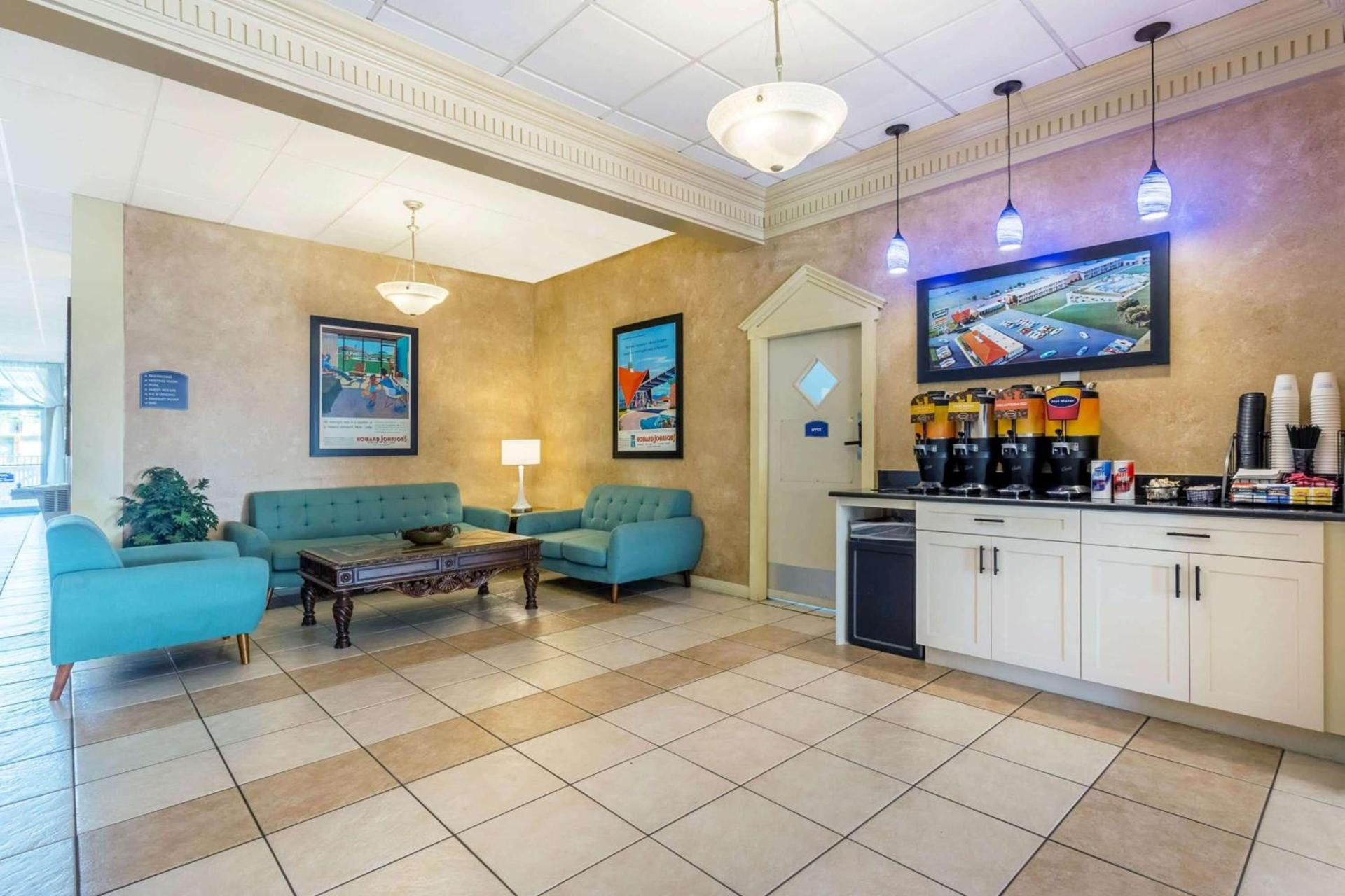 Howard Johnson by Wyndham Lakeland photo 5