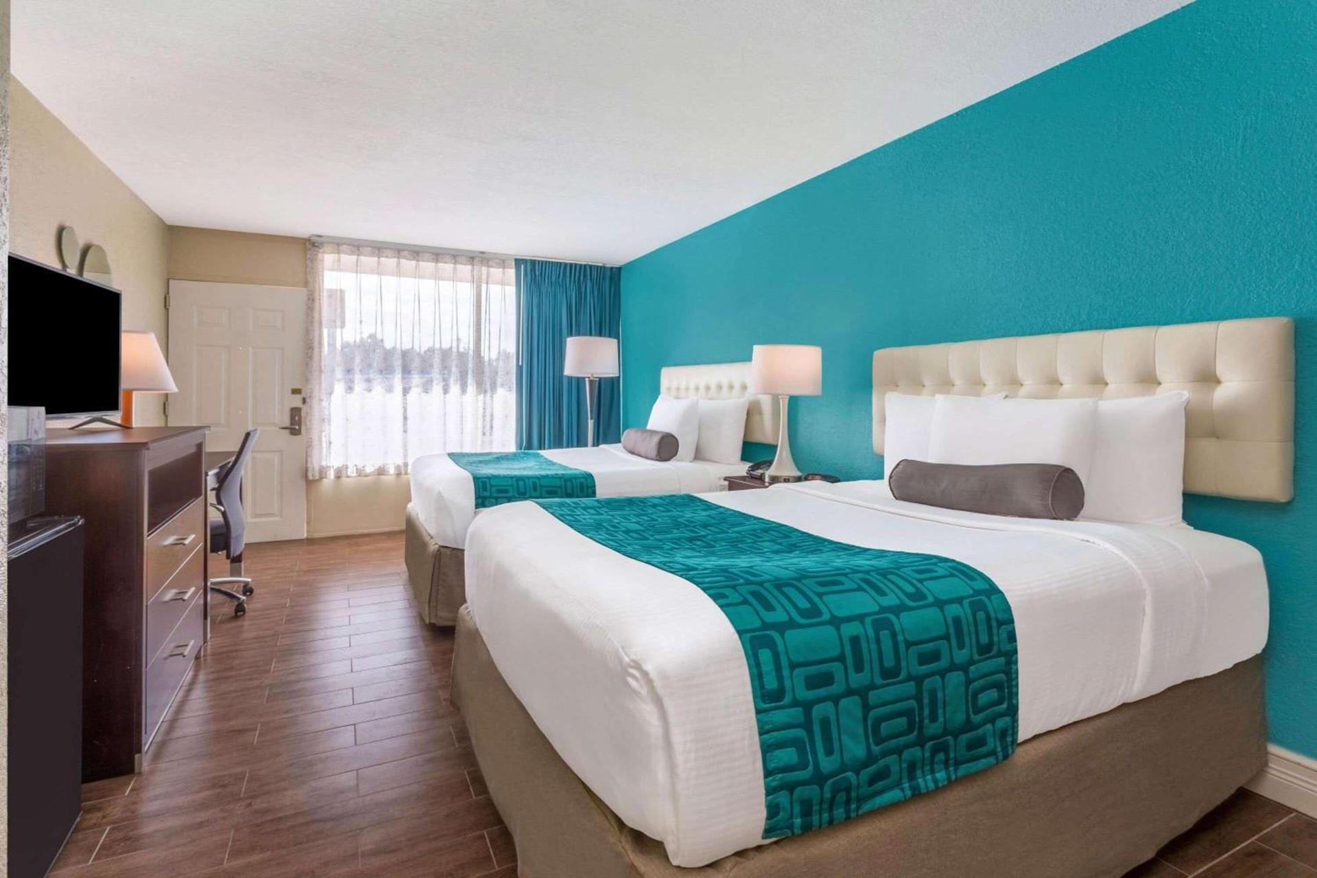 Howard Johnson by Wyndham Lakeland photo 3