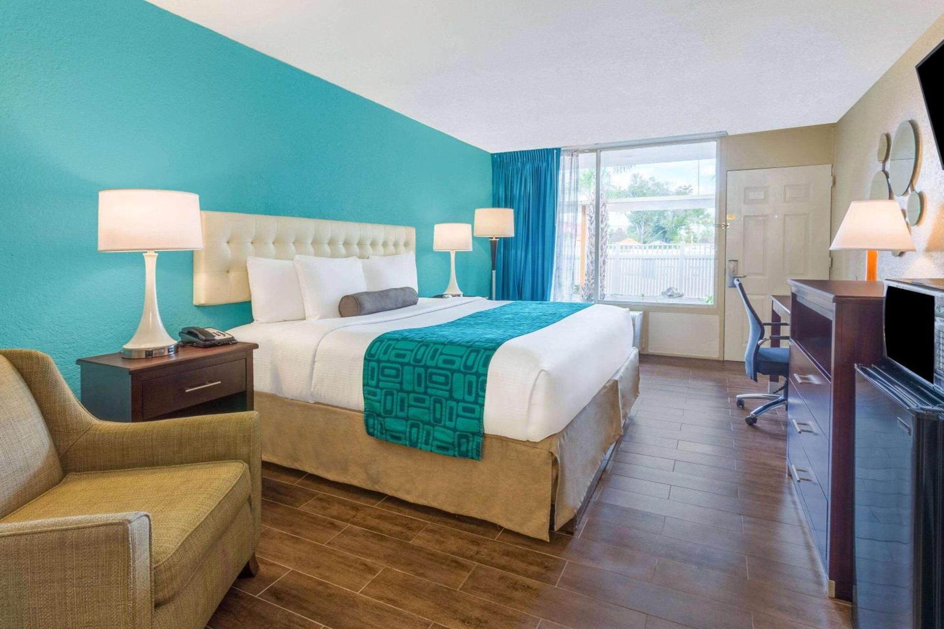 Howard Johnson by Wyndham Lakeland photo 6