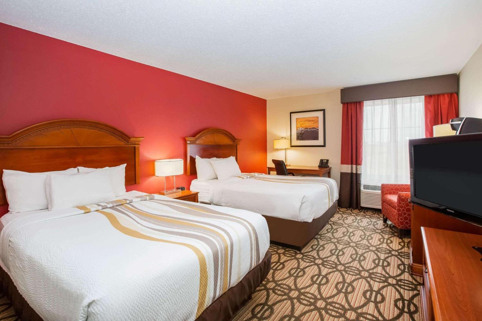 La Quinta by Wyndham North Platte photo 6