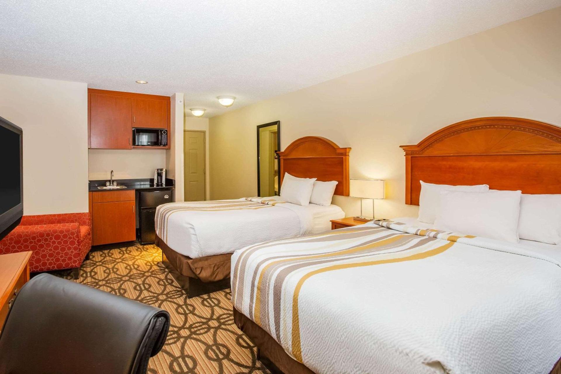 La Quinta by Wyndham North Platte photo 17