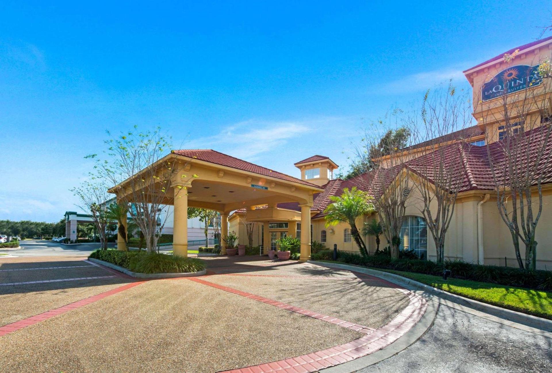 La Quinta by Wyndham USF (Near Busch Gardens) photo 3