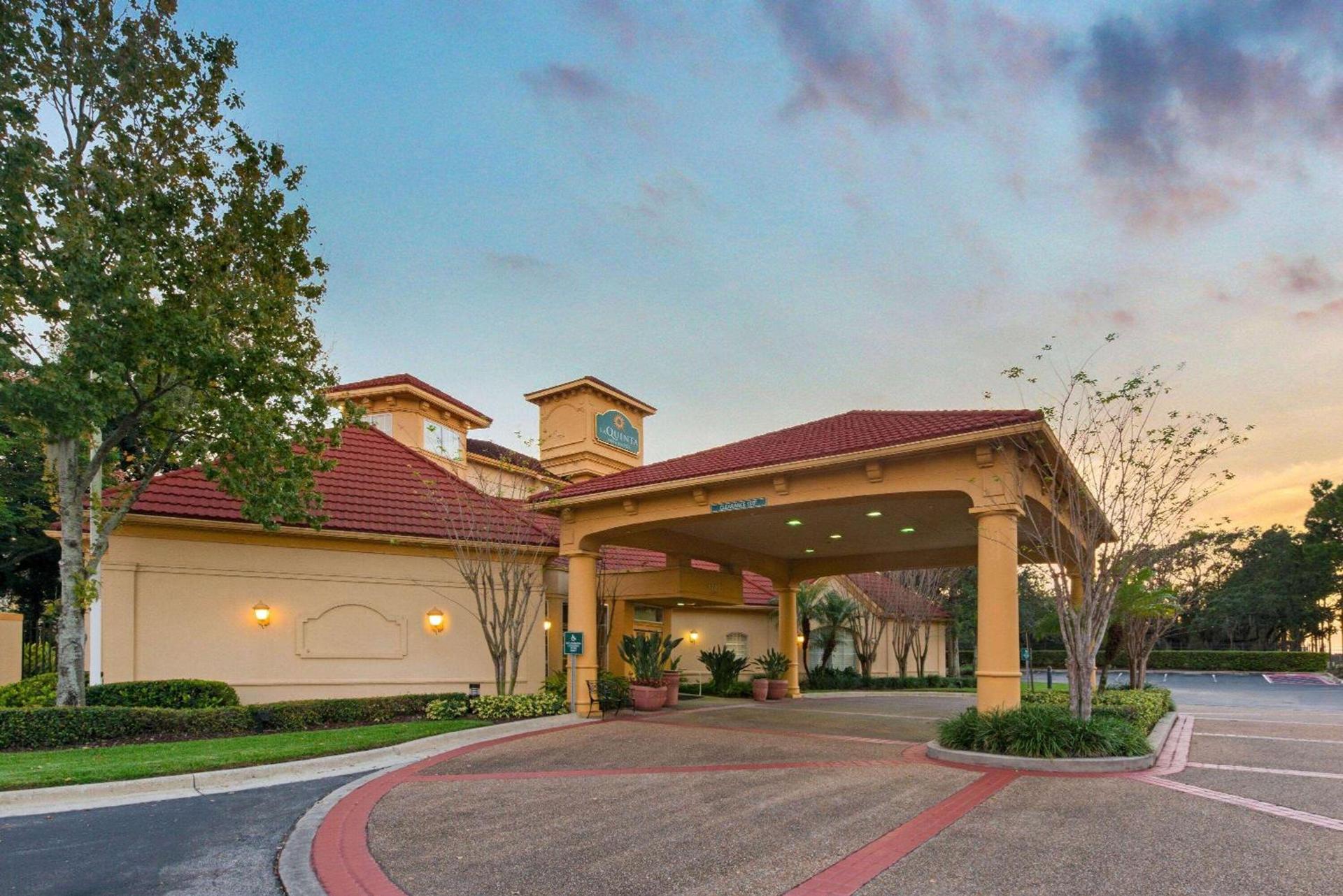 La Quinta by Wyndham USF (Near Busch Gardens) photo 5