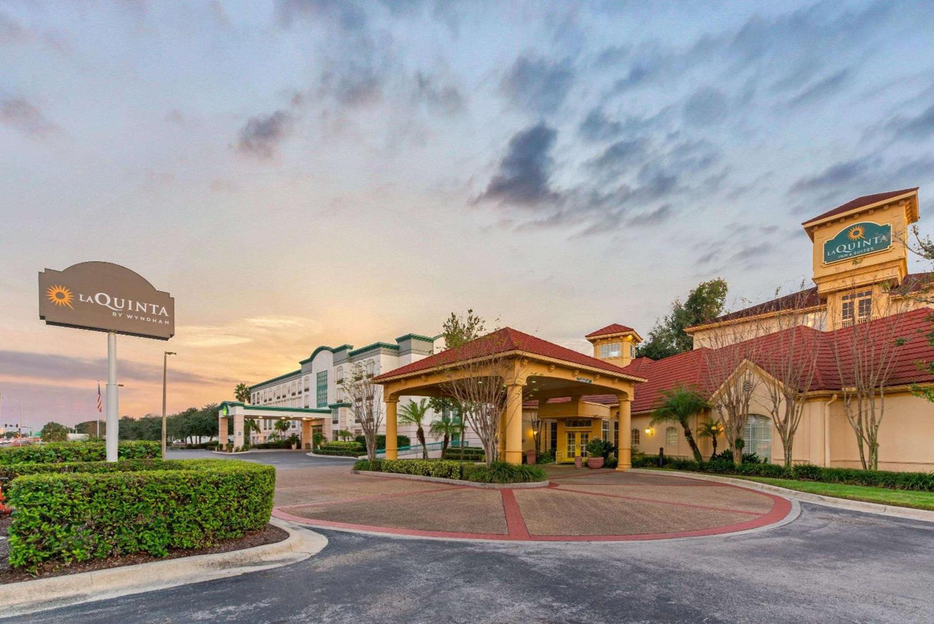 La Quinta by Wyndham USF (Near Busch Gardens) photo 6