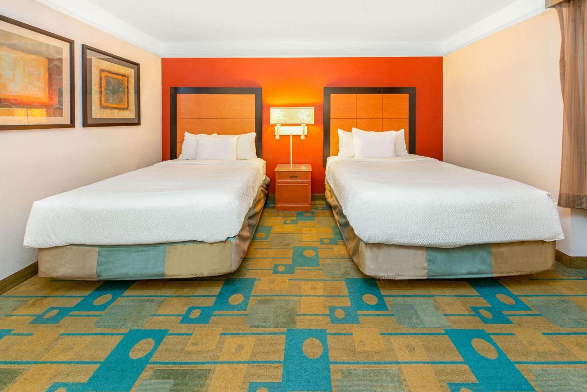 La Quinta by Wyndham USF (Near Busch Gardens) photo 33
