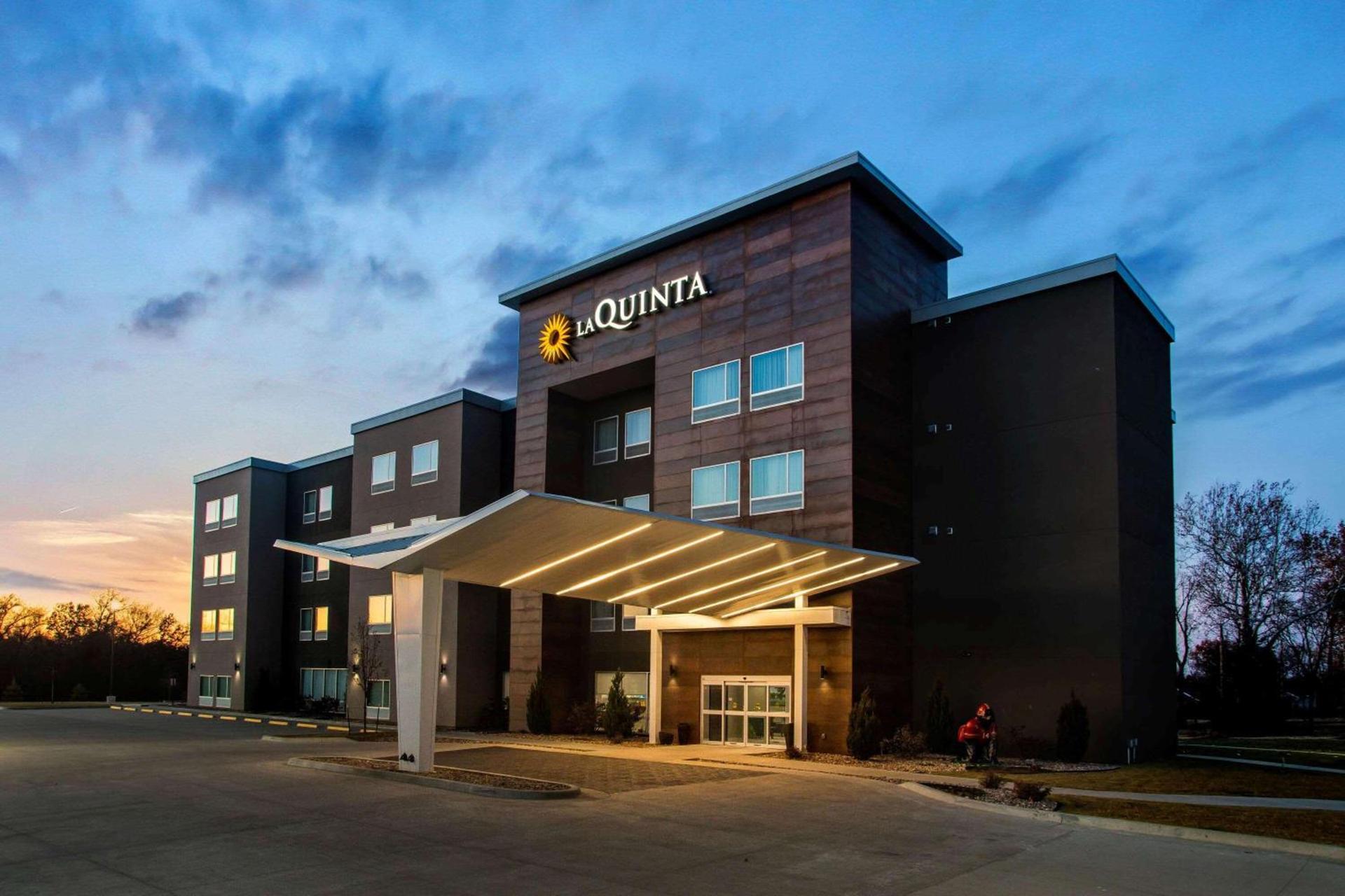 La Quinta by Wyndham Pittsburg photo 4