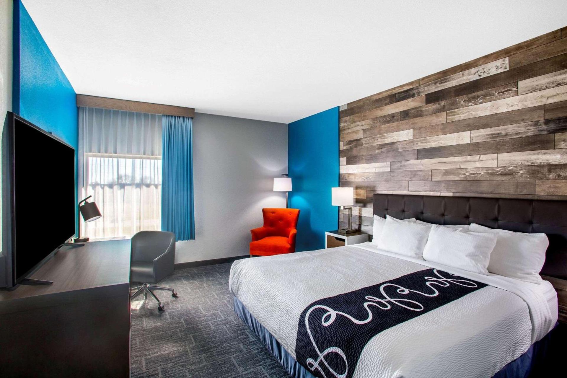 La Quinta by Wyndham Pittsburg photo 15