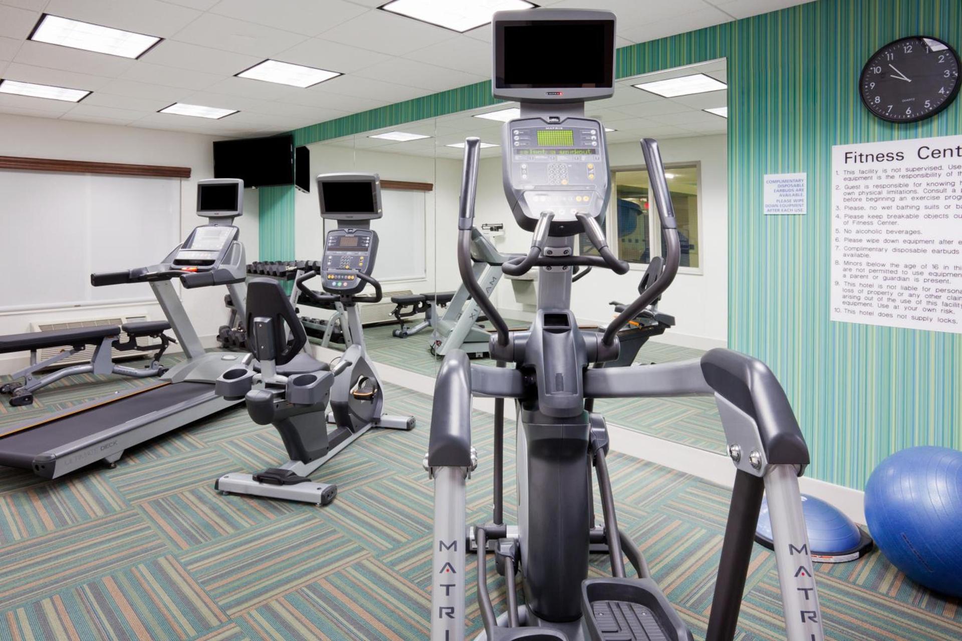 Holiday Inn Express & Suites - Dickinson by IHG photo 17