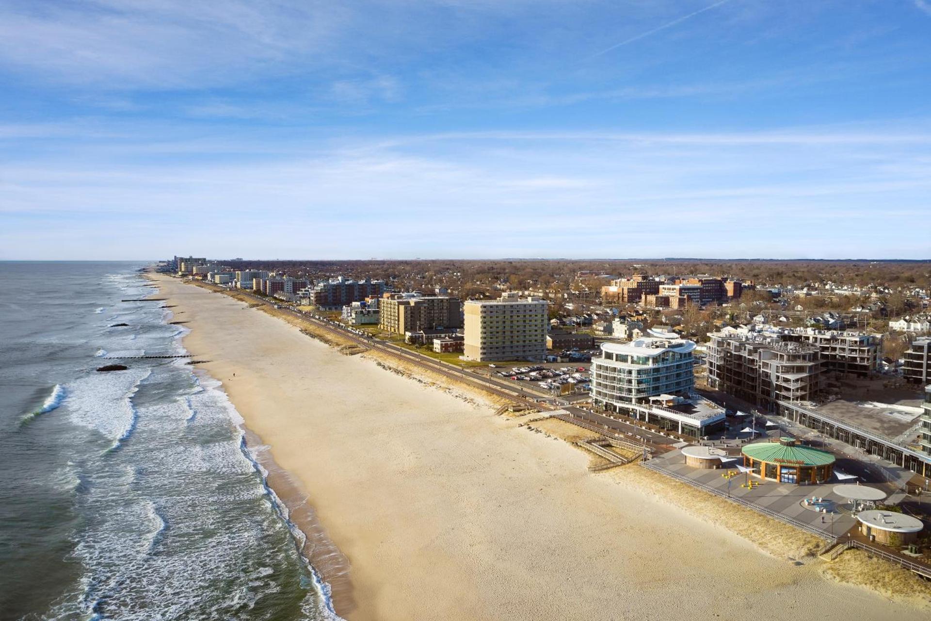 Wave Resort photo 44