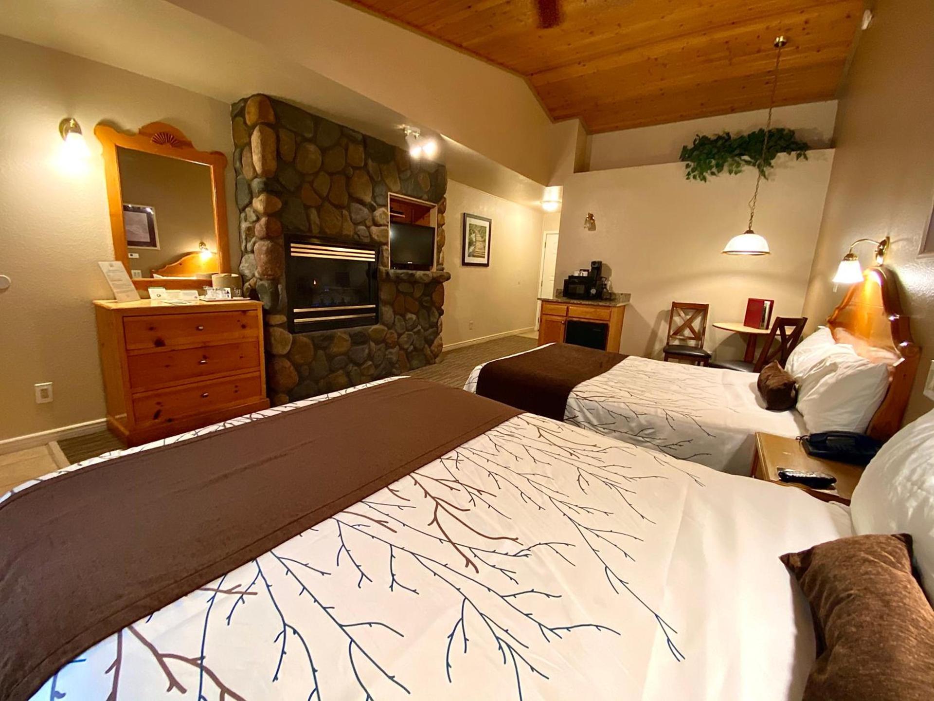 Majestic Mountain Inn photo 4