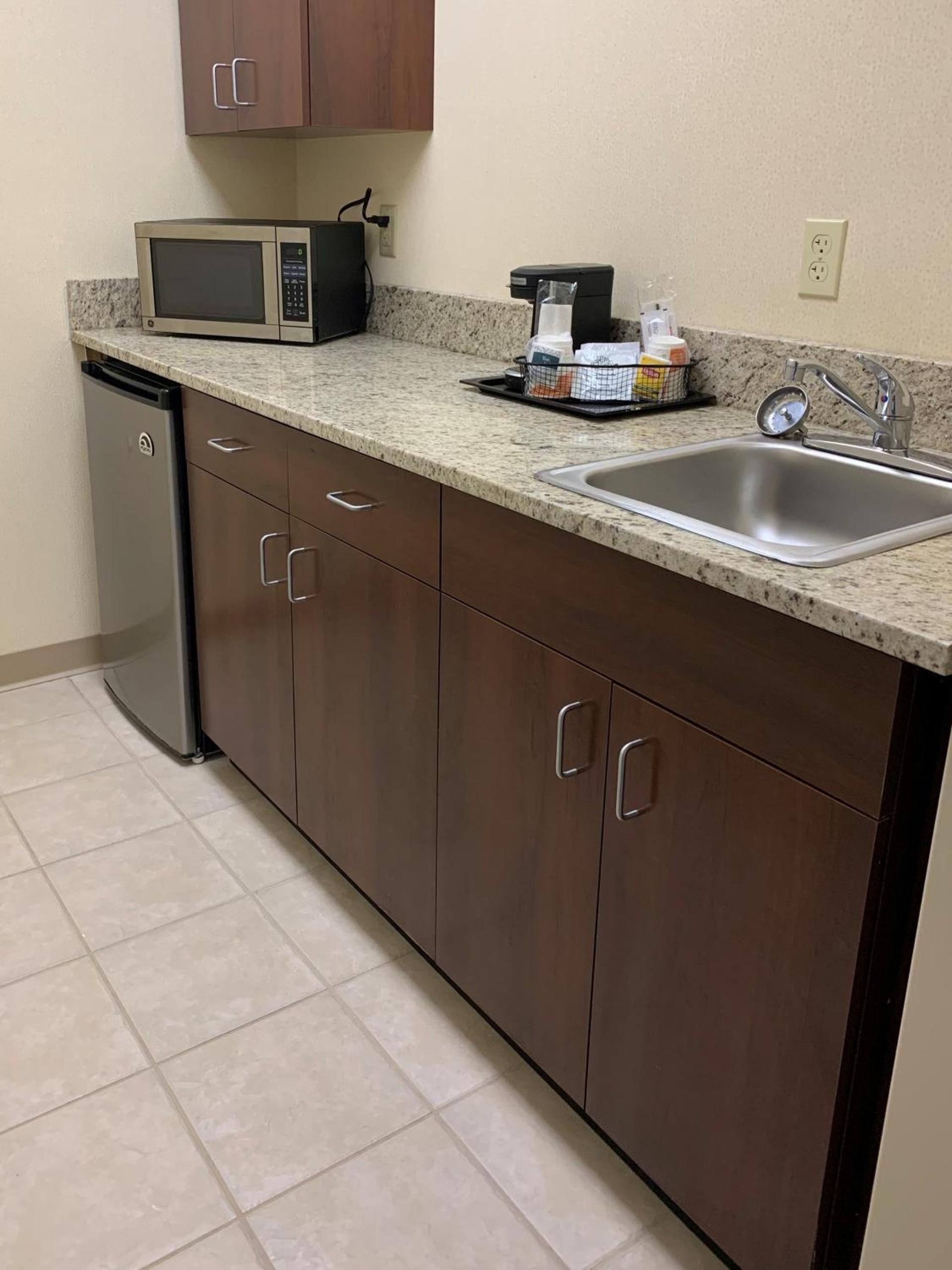 Quality Inn & Suites Prestonsburg next to Mountain Arts Center photo 15