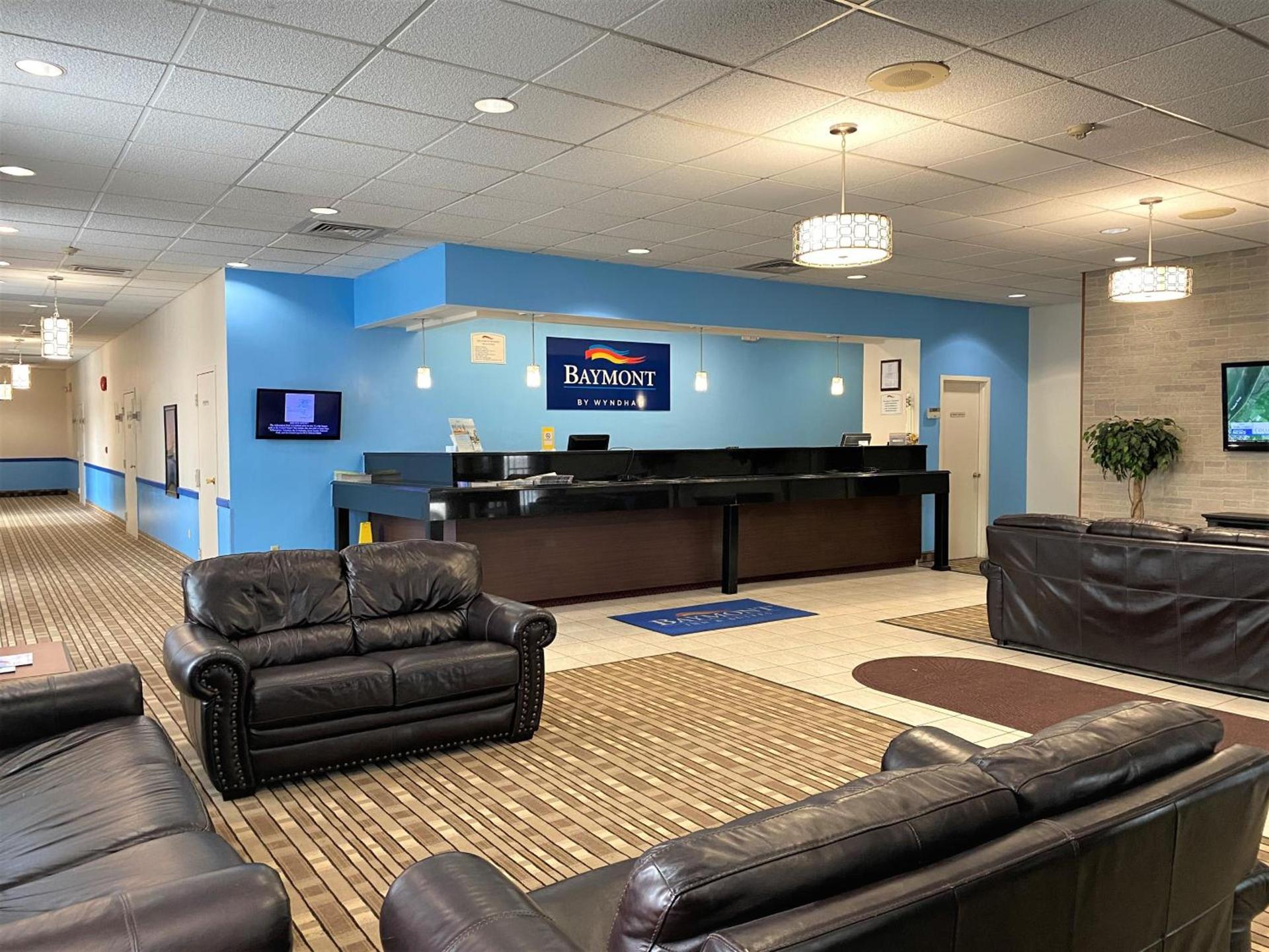 Baymont by Wyndham Queensbury/Lake George photo 35